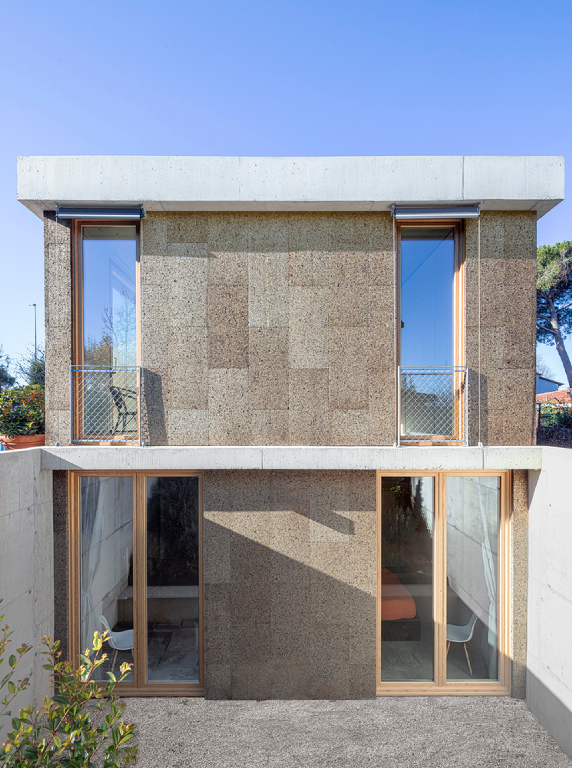 House MM by Alventosa Morell Arquitectes: A Sustainable Expansion in Valldoreix, Spain