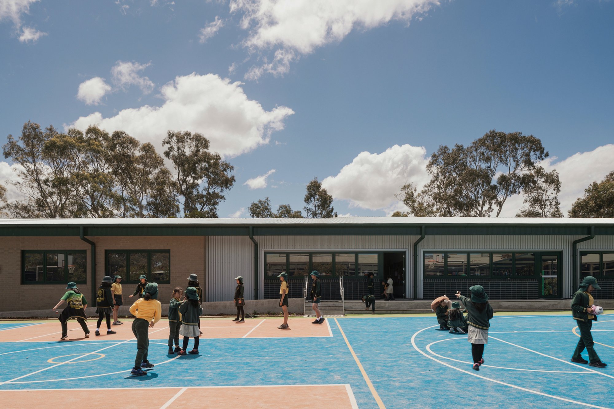 Modern School Architecture: Syndal South Primary School by WHDA