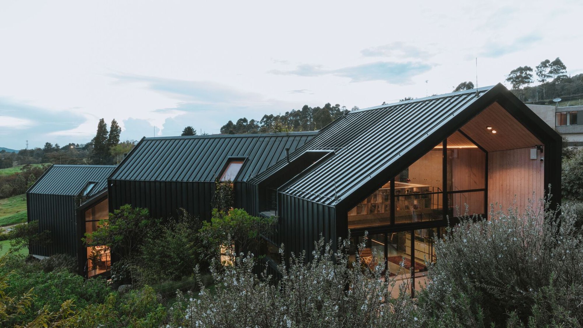 Kruppa House by Capa Arquitectura: A Harmonious Blend of Geometry and Nature