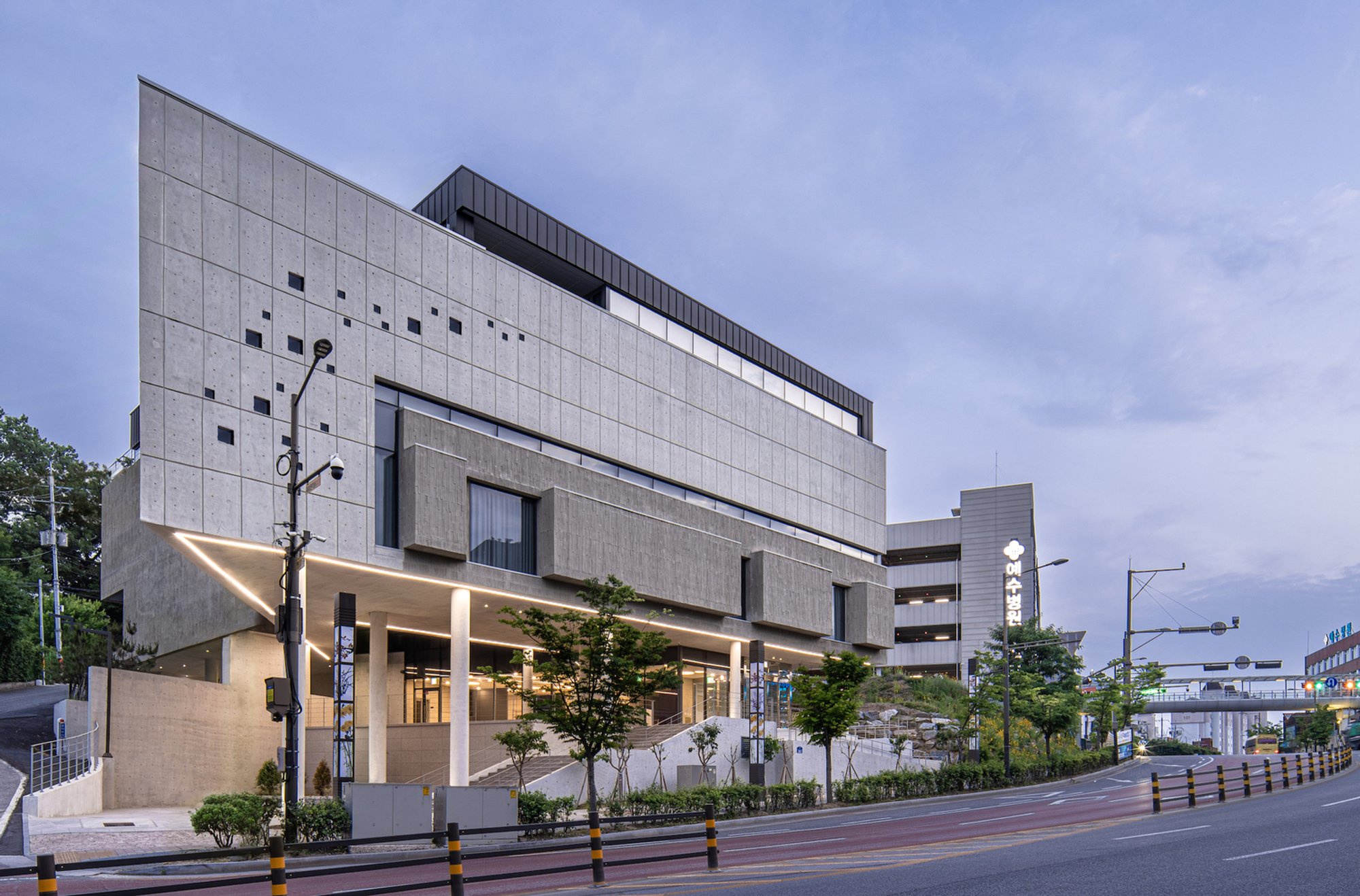 Modern History of Christianity Museum: A Landmark in Modern Religious Architecture