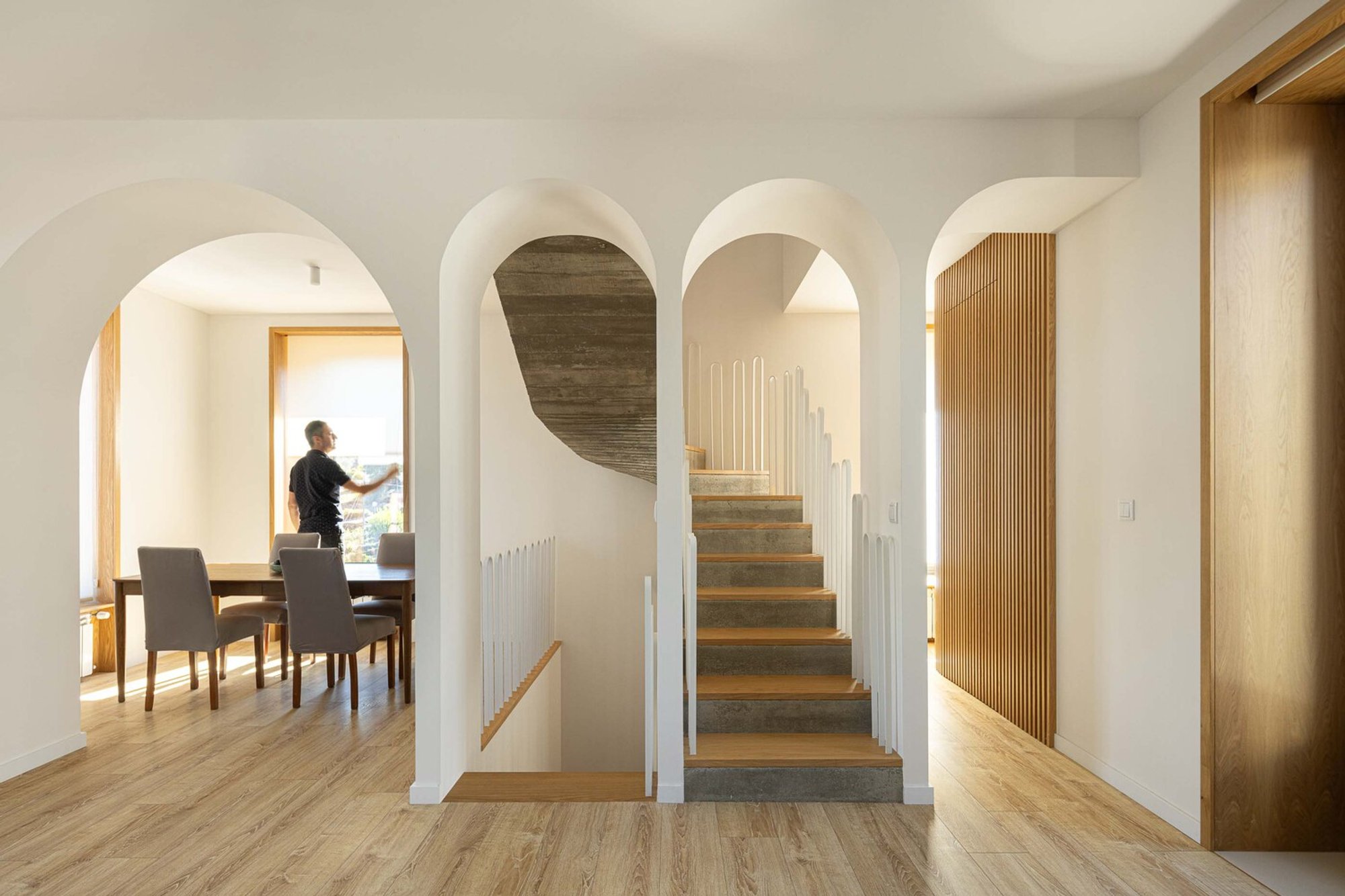 Art Nouveau Residential Architecture: The Arch House in Portugal