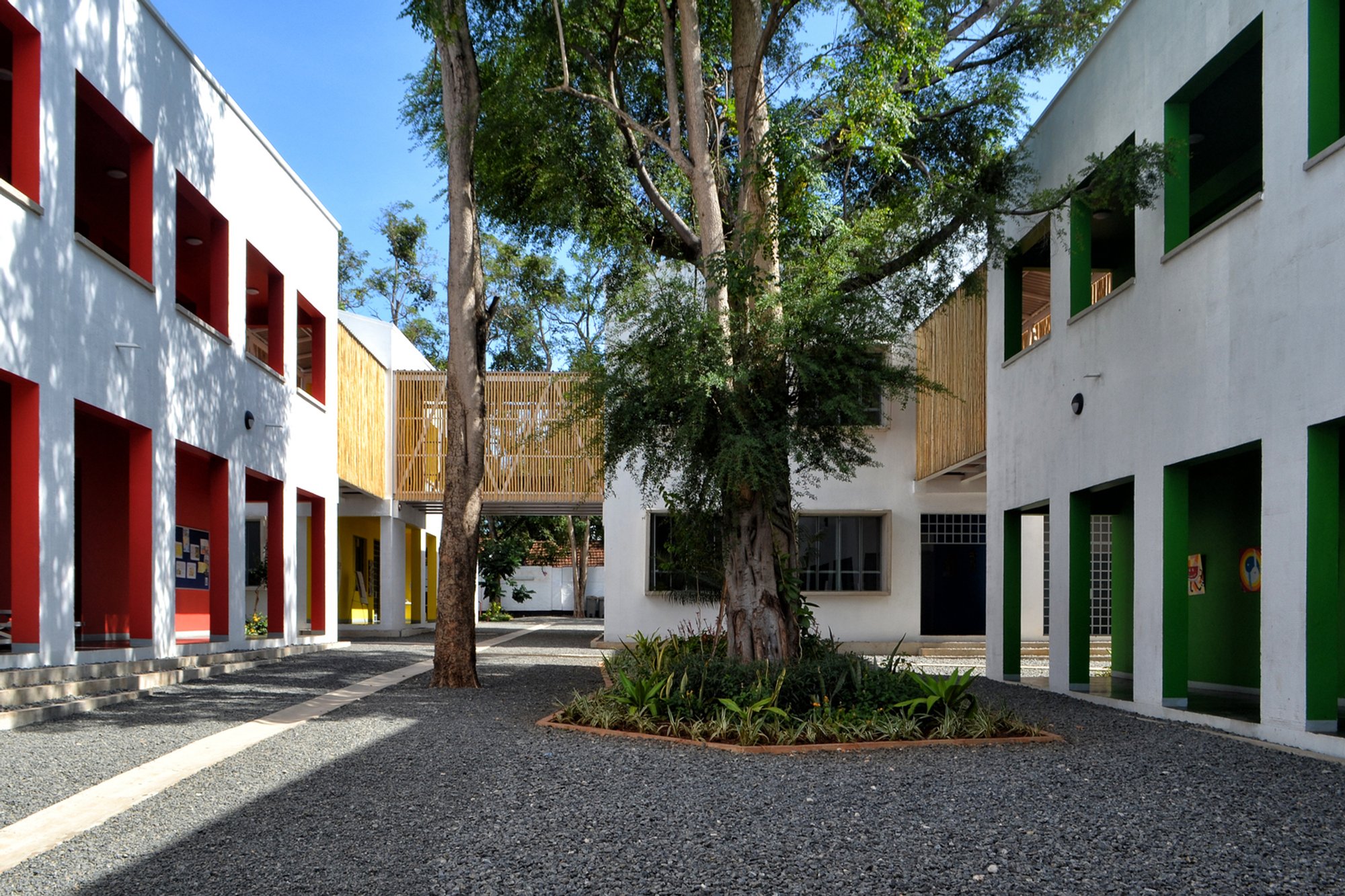 DIA Secondary School: A Sustainable Approach to Modern Education Architecture