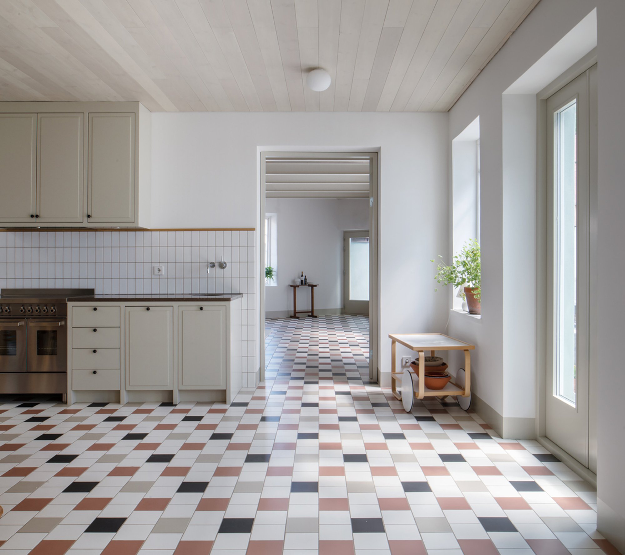 Historic Courtyard House Renovation: The Transformation of Vasahuset in Uppsala