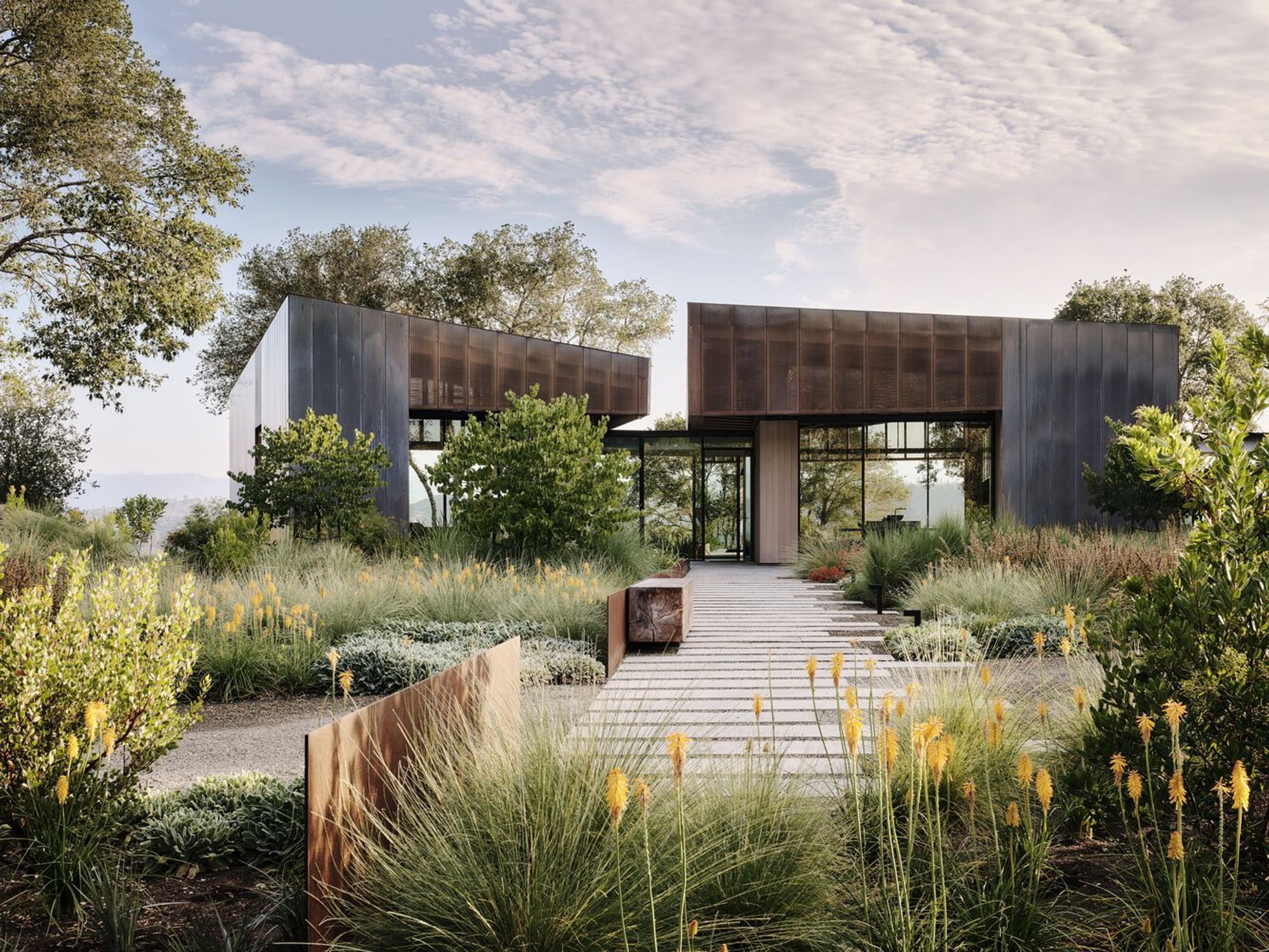 Madrone Ridge by Field Architecture: A Harmonious Dialogue Between Architecture and Nature