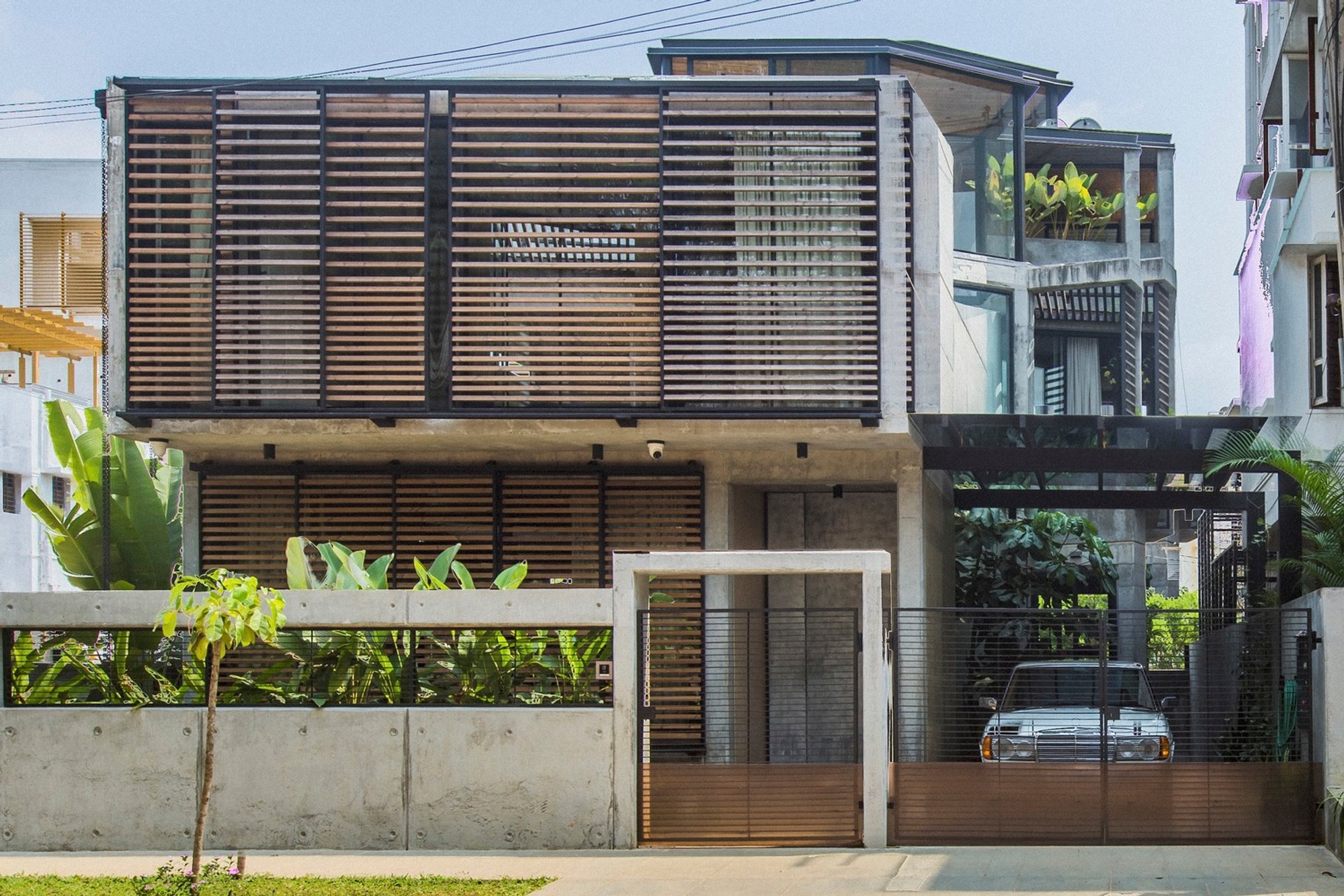 Anna + Mallesh Residence by Juiceshop Collective: A Sustainable Oasis in Urban India