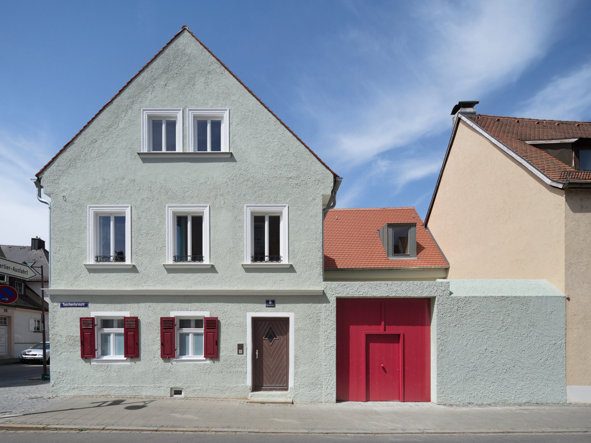Thürwachterhaus by Büro Mühlbauer: A Historic Farmstead Transformed into Modern Living Spaces