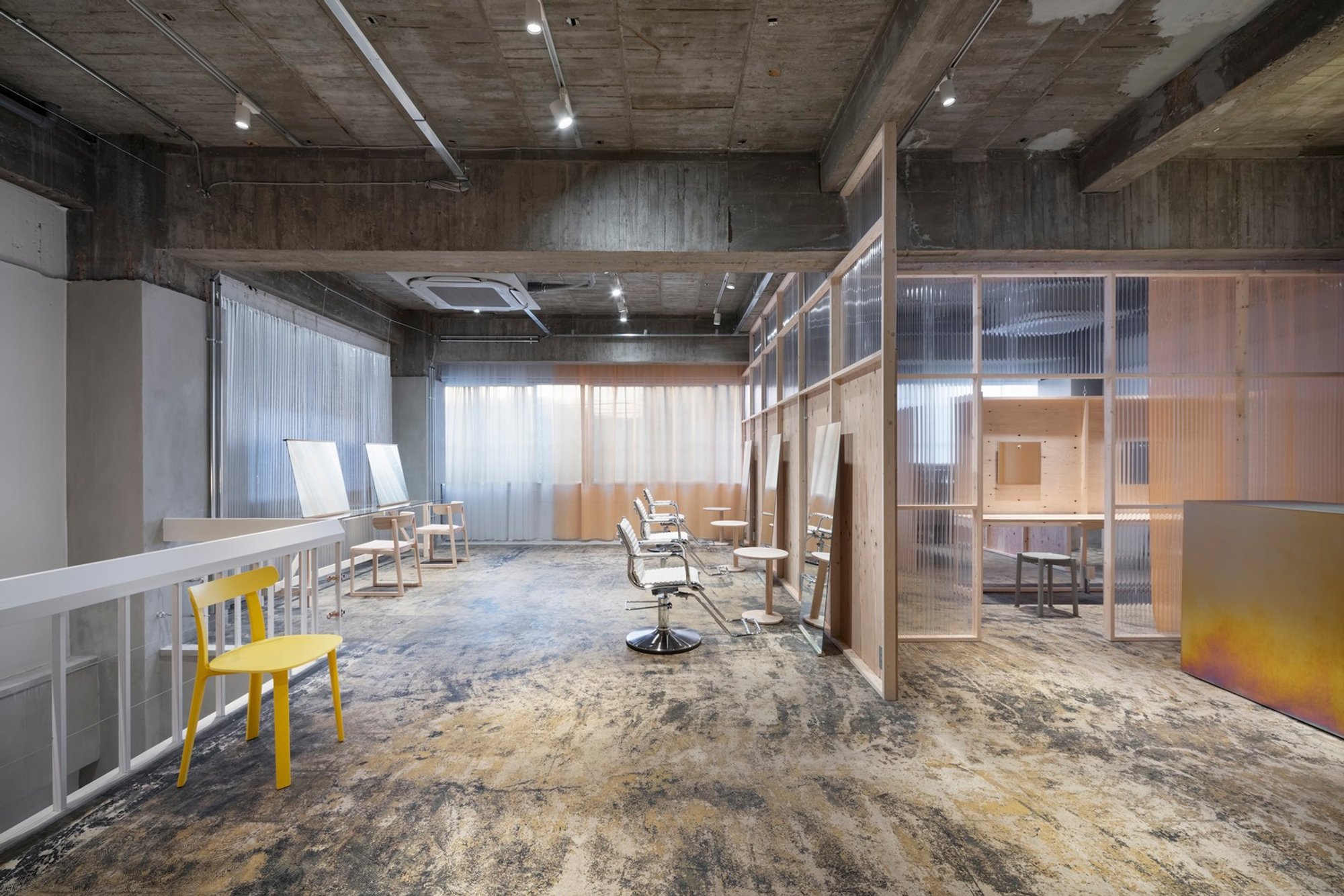 Casetta Salon by SIDES CORE: Harmonizing Beauty and Serenity Across Two Levels