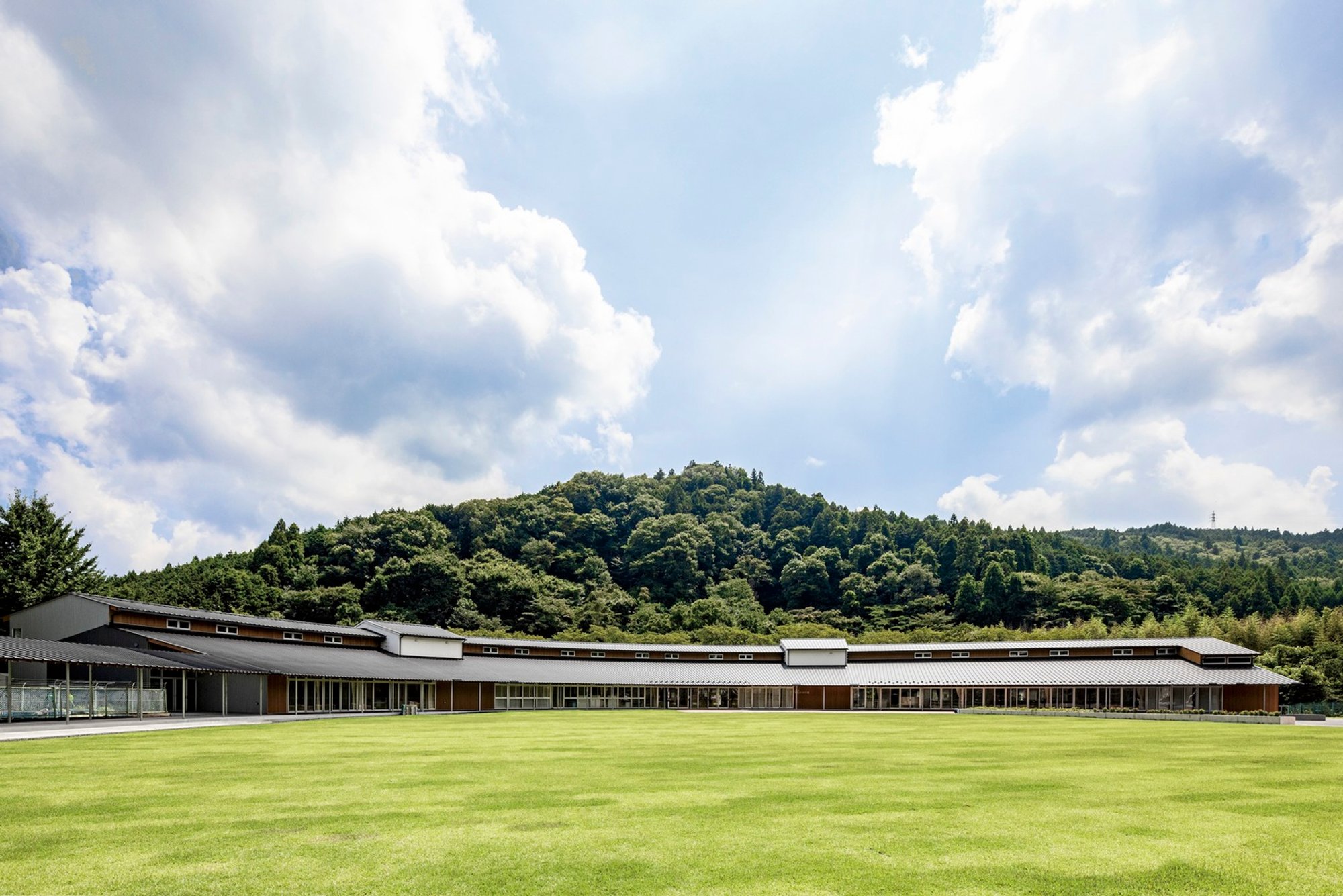 Hitachi City Nakazato Elementary and Junior High School by MIKAMI Architects
