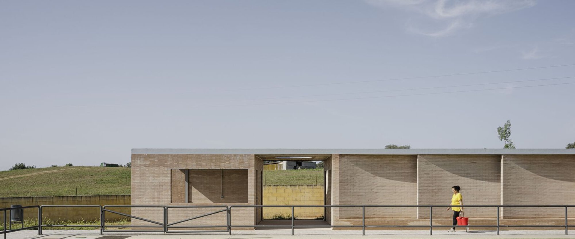 Locker Rooms Pavilion by Liangliang Chen + Sergio Mota