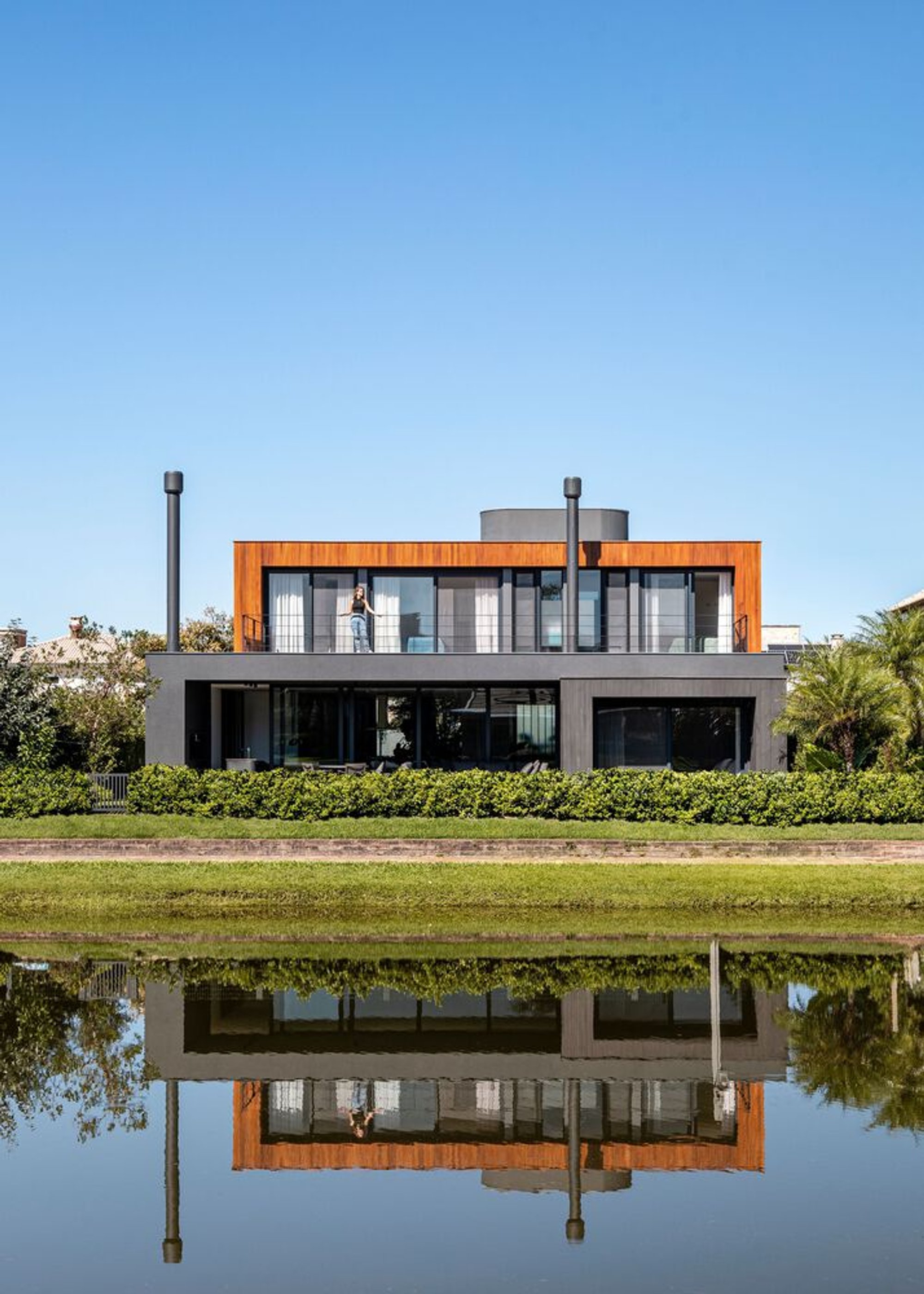 Jardins House by Stemmer Rodrigues Arquitetura: A Harmonious Blend of Nature and Design