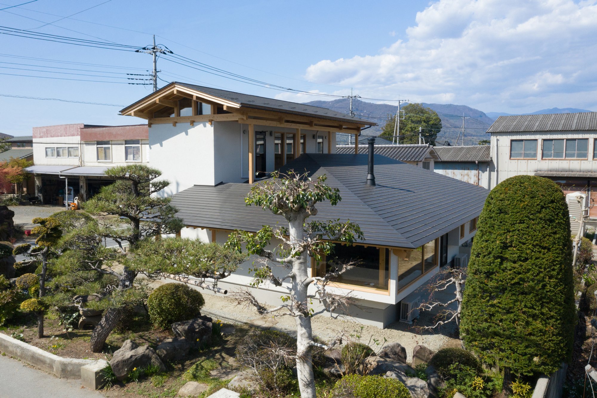 Grape Farmer's House by Keisuke Noda Architects: A Harmonious Blend of Tradition and Modernity