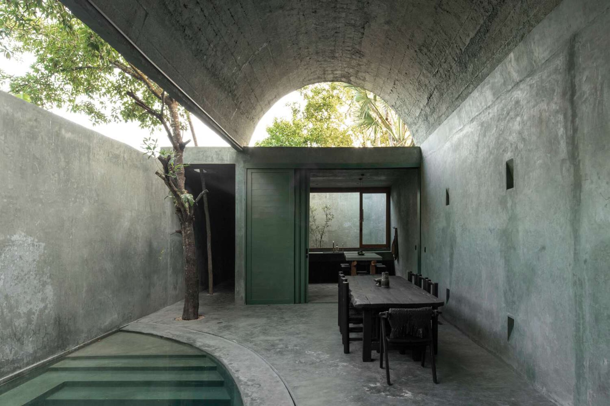 Cave-Inspired Architecture: The Sculptural Design of Gruta House in Yucatán
