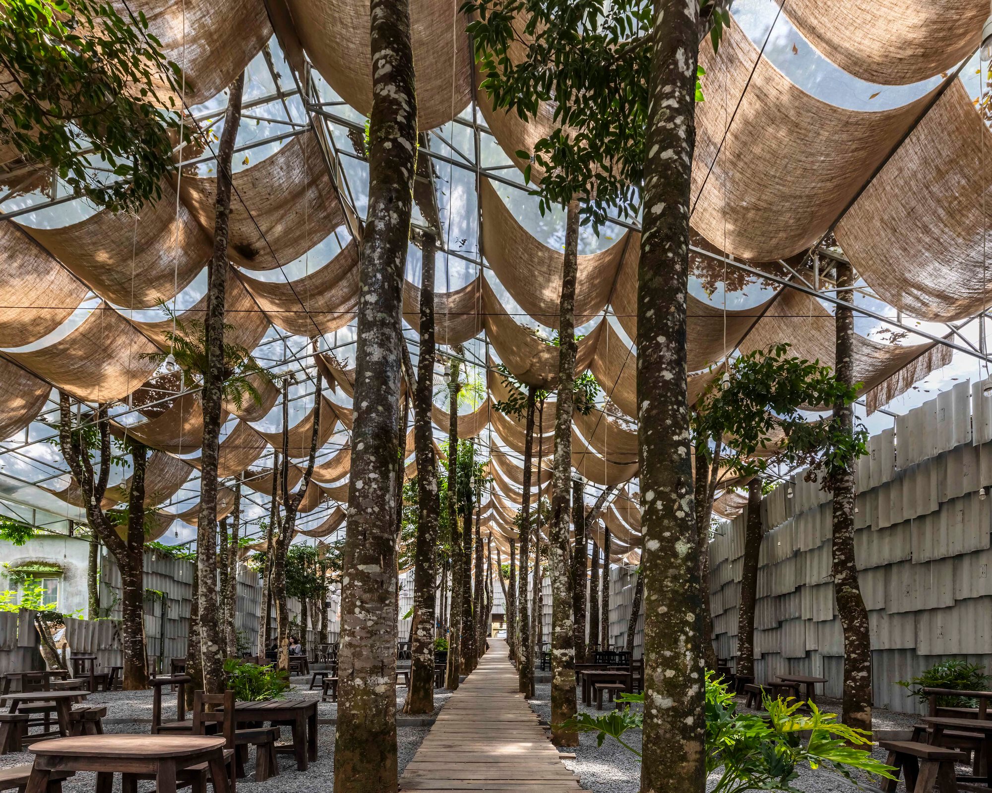 Mix Restaurant by The Bloom – A Fusion of Nature, Architecture, and Dining in Lam Dong, Vietnam