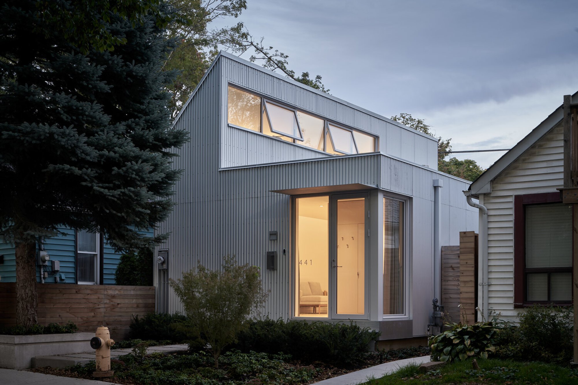 Craven Road Cottage by Anya Moryoussef Architect (AMA) – Toronto, Canada