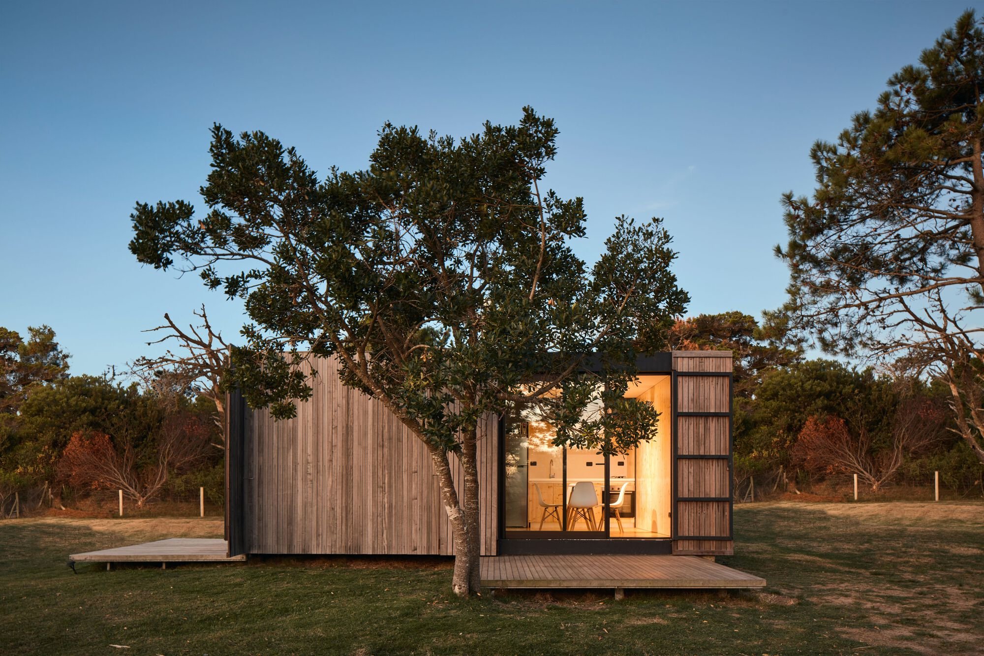 MRO Shack by iHouse Estudio: A Minimalist Coastal Retreat in Punta Colorada, Uruguay