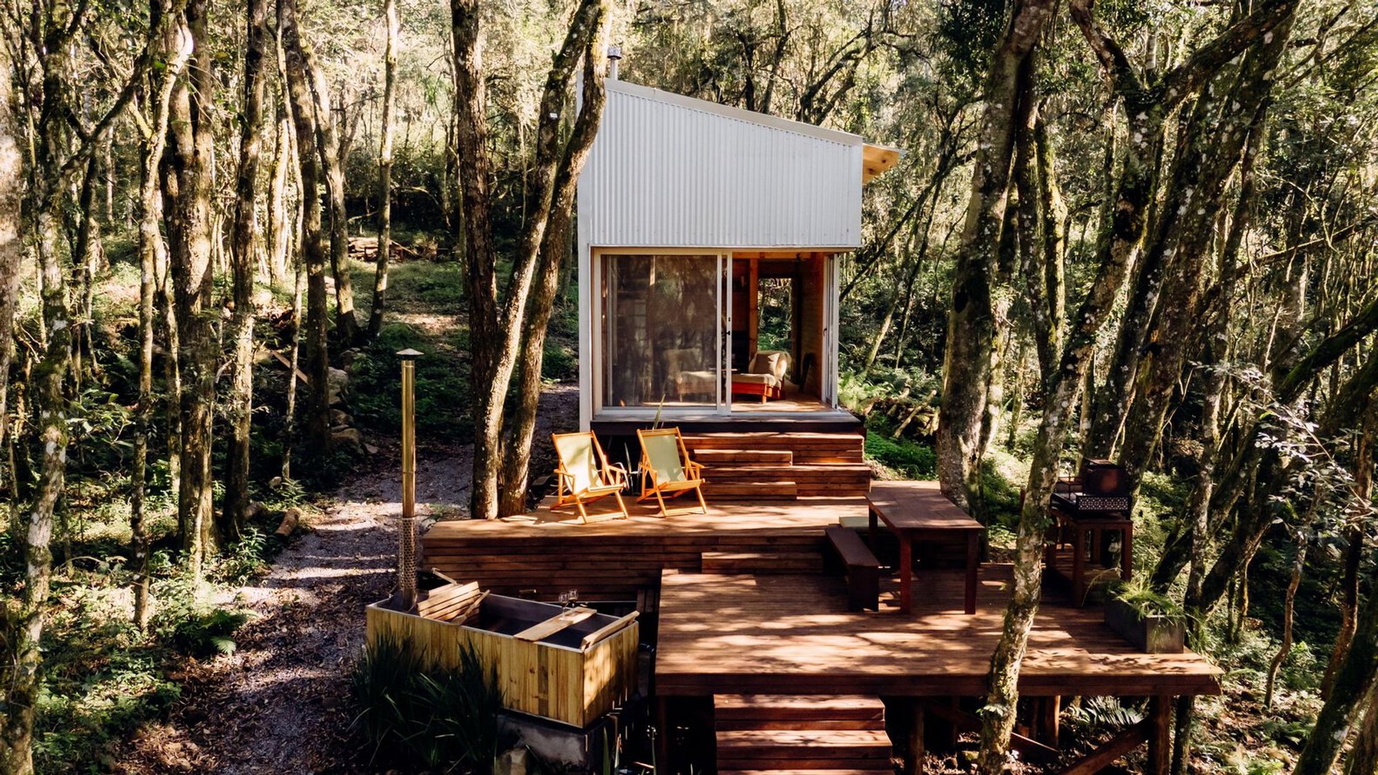 Solena Cabin: Sustainable Cabin Architecture in Brazil