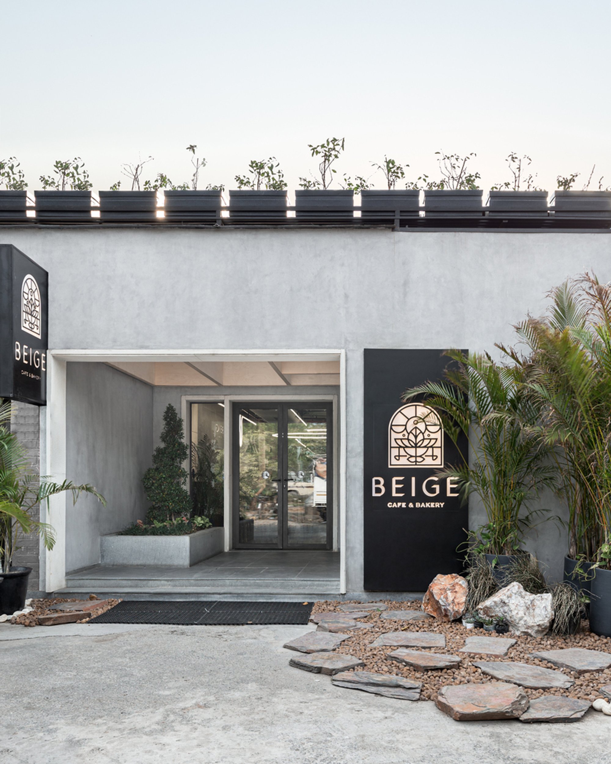 BEIGE Café & Bakery by Arch.Lab – Minimalist Interiors with Nature-Integrated Design in Chandigarh