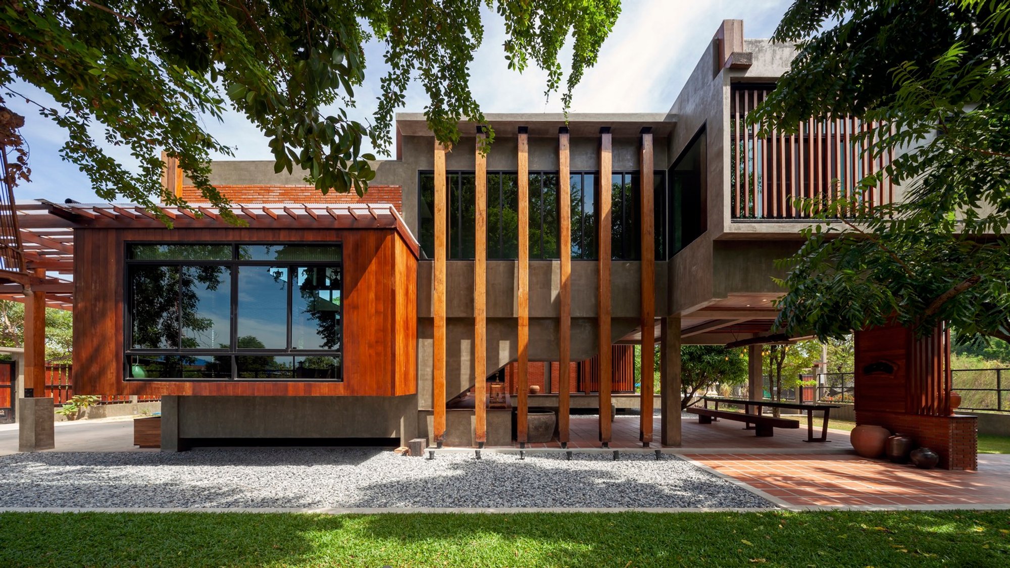 BULBUL House by Volume Matrix Studio: Re-composition of Memory and Modern Living