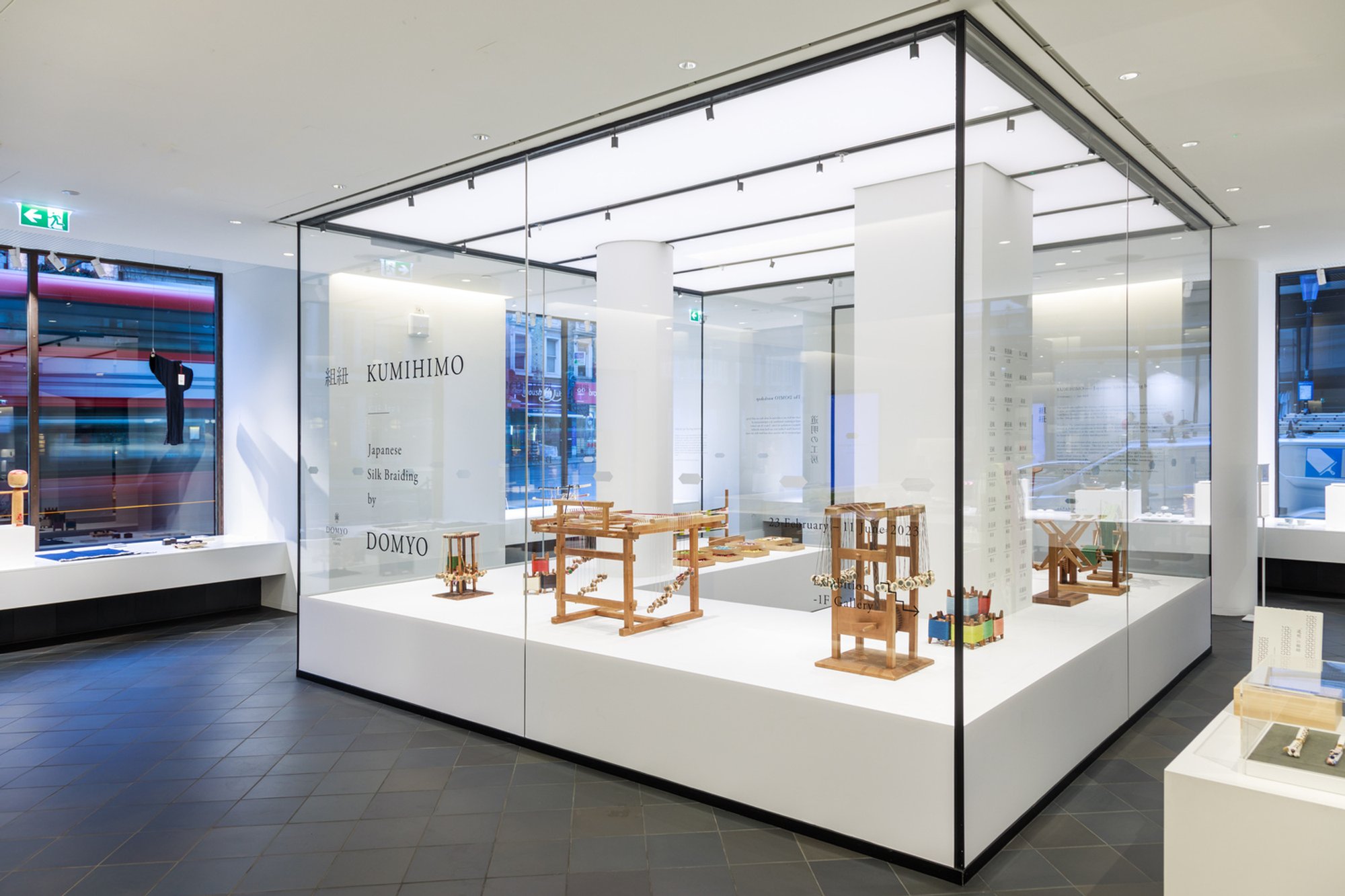 KUMIHIMO: Japanese Silk Braiding by DOMYO by Rei Mitsui Architects