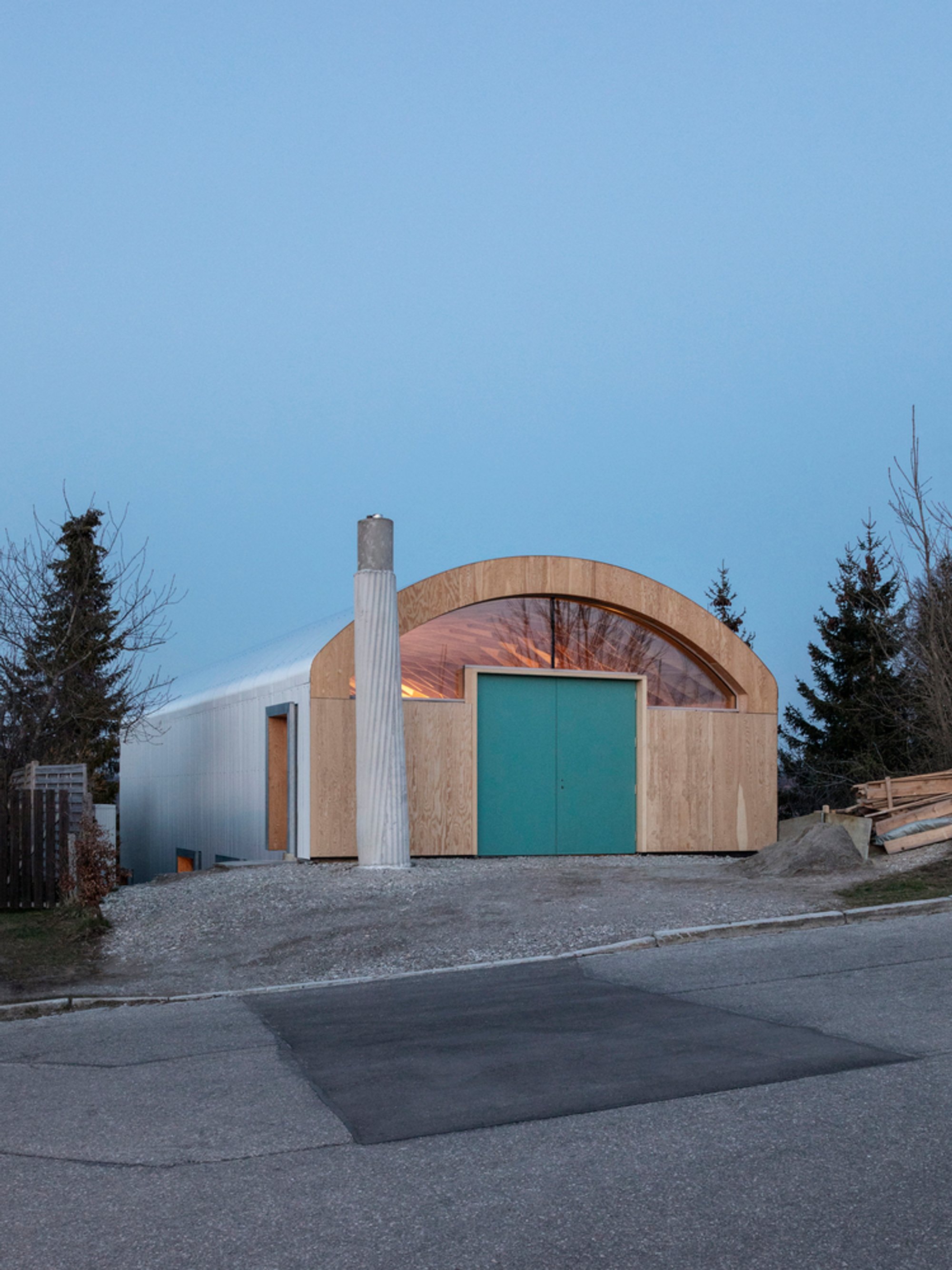 Artist’s Atelier & Home by Stadtmüller.Burkhardt.Graf.Architekten