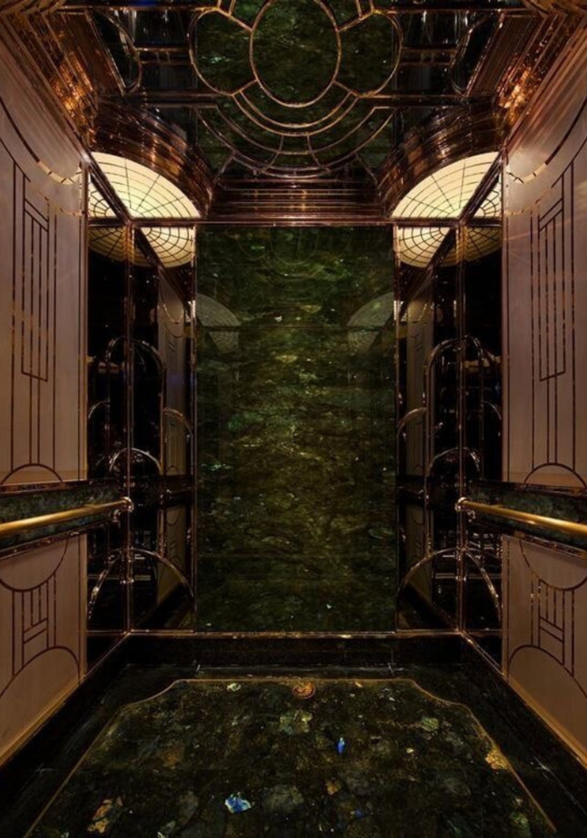 Why Choosing the Best Goods Lift Manufacturer in Delhi is a Strategic Move