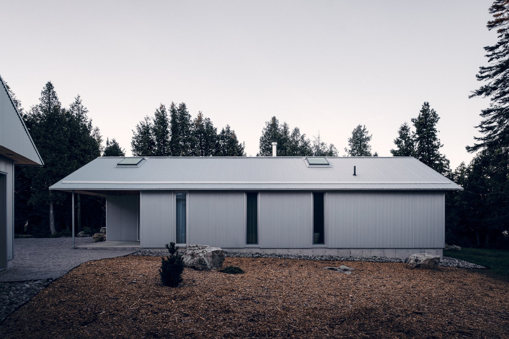 Devils Glen House by StudioAC – Nature-Driven Modern Architecture in Canada