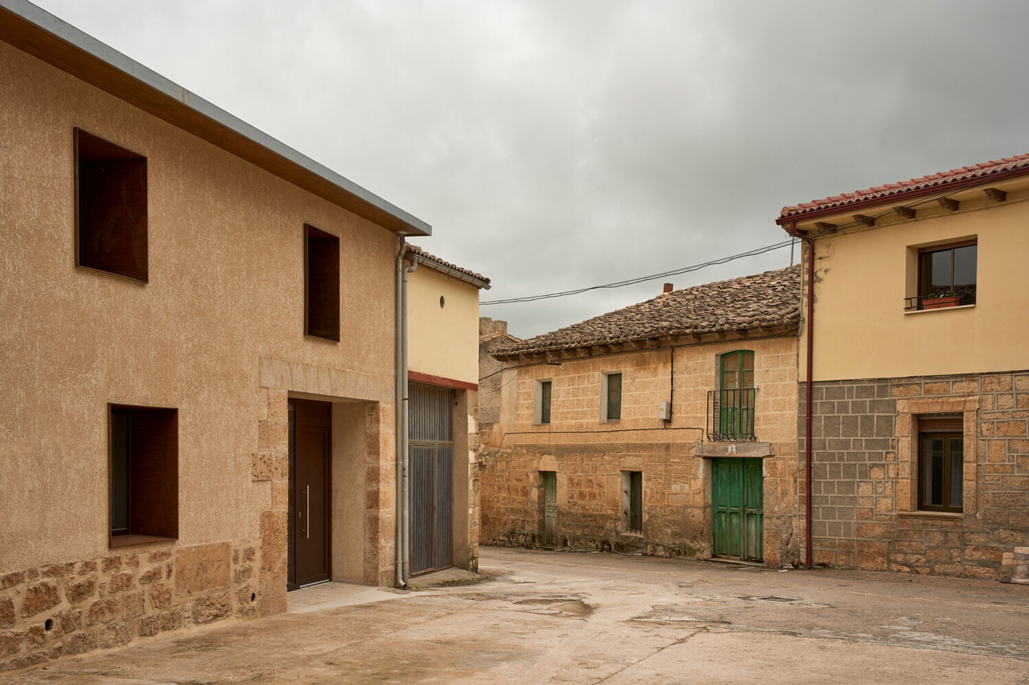 House within a House by MADE.V arquitectos – A Contemporary Transformation of Rural Heritage