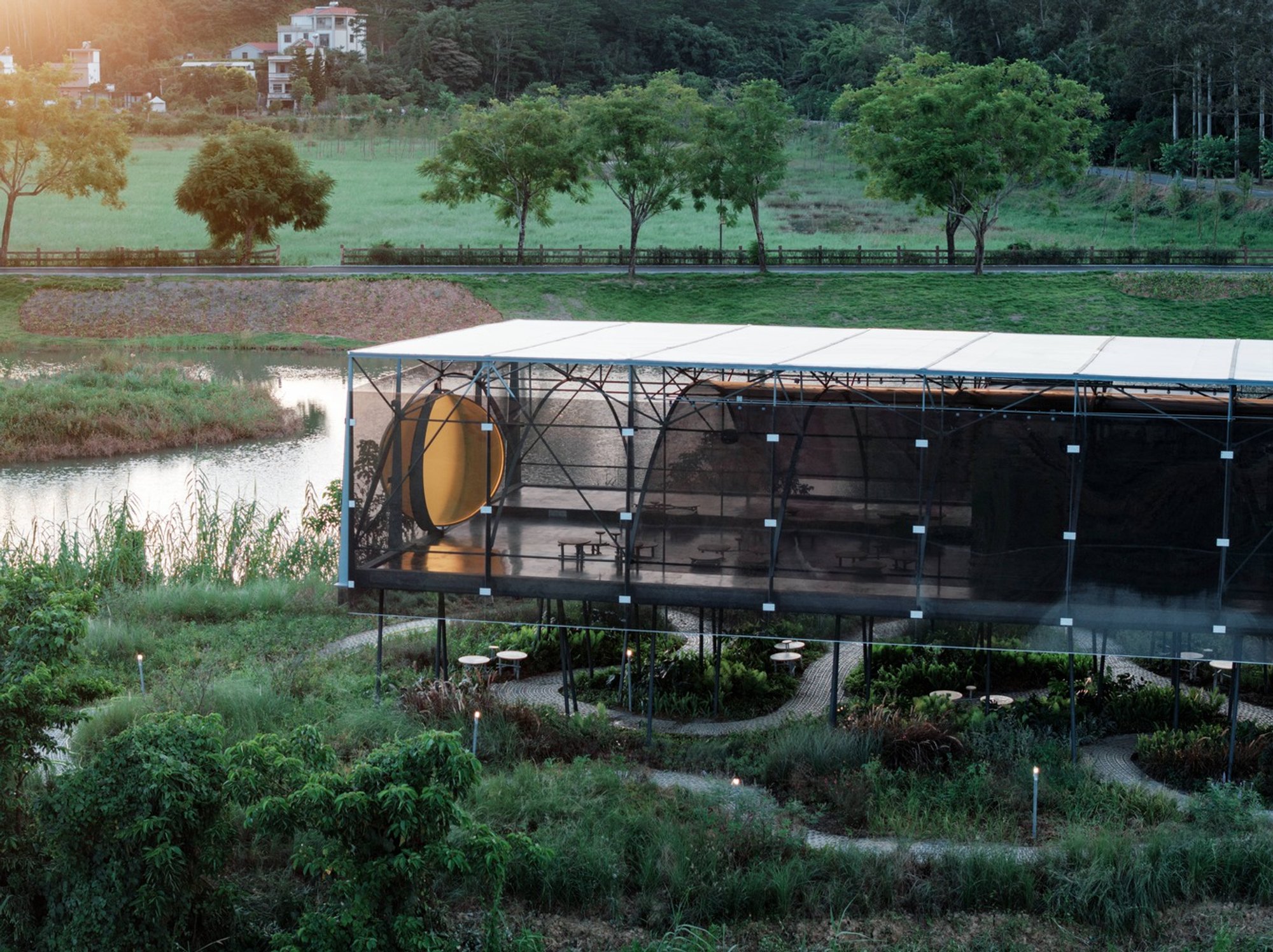 Moon Pavilion by Atelier Guo: Blending Minimalism, Nature, and Cultural Reflection in Huizhou