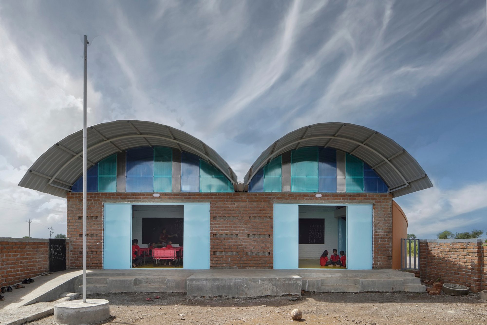 Vaulted School by Craft Narrative – Transforming Rural Education in Aurangabad