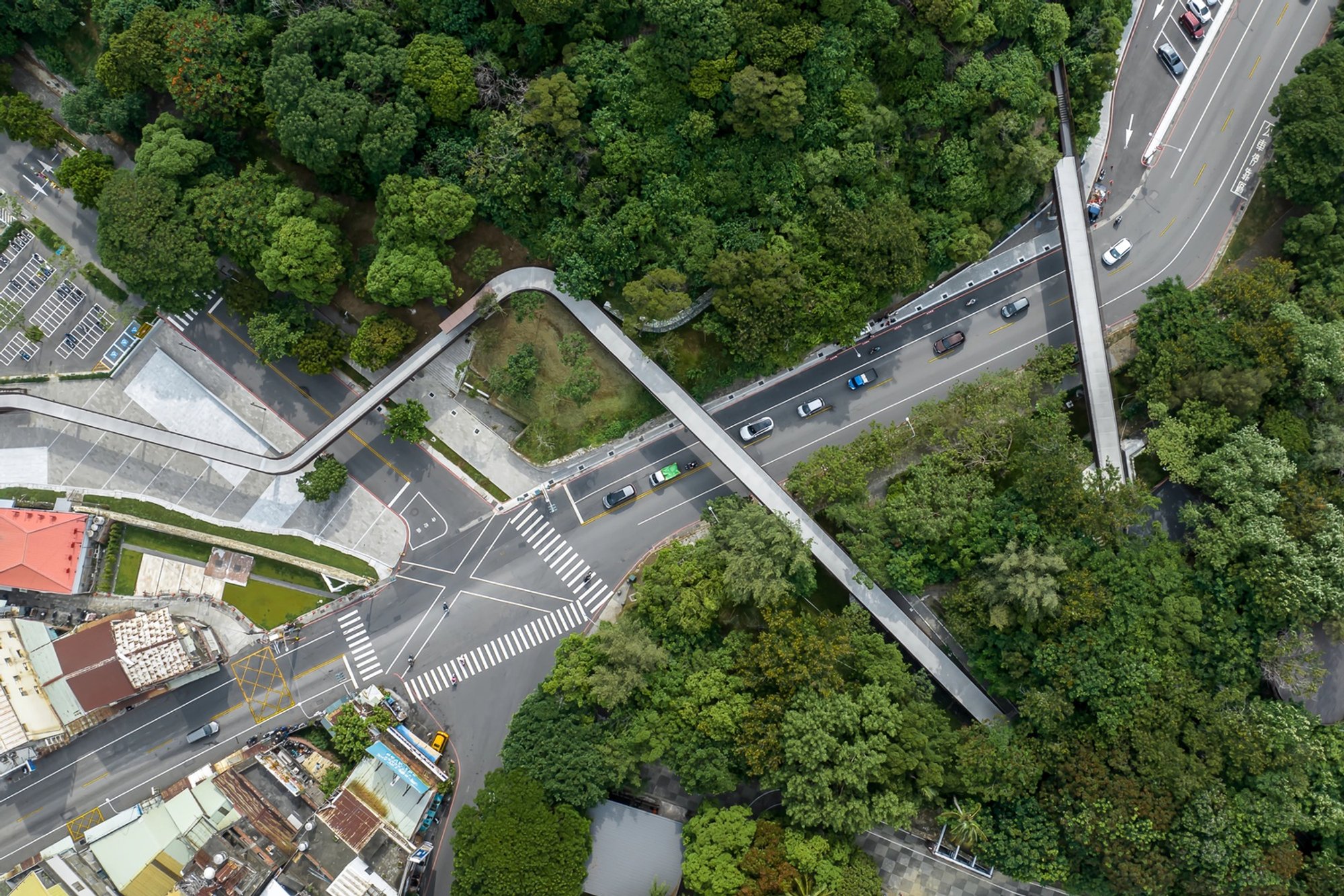 Old Fongshan City Wall Historic Route by MAYU Architects – Reviving Taiwan’s Heritage