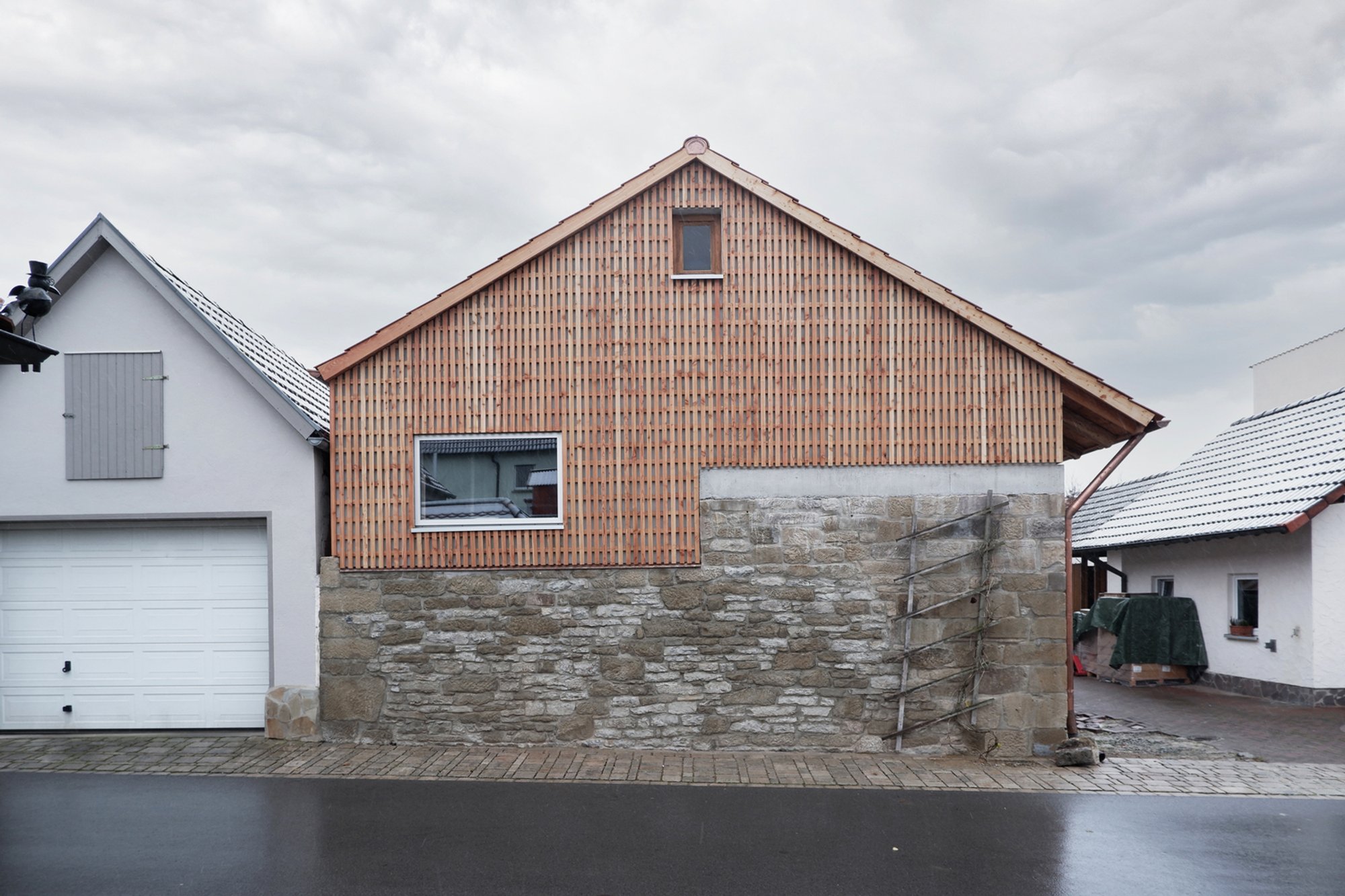 Conversion of a Franconian Farmhouse by André Rieß