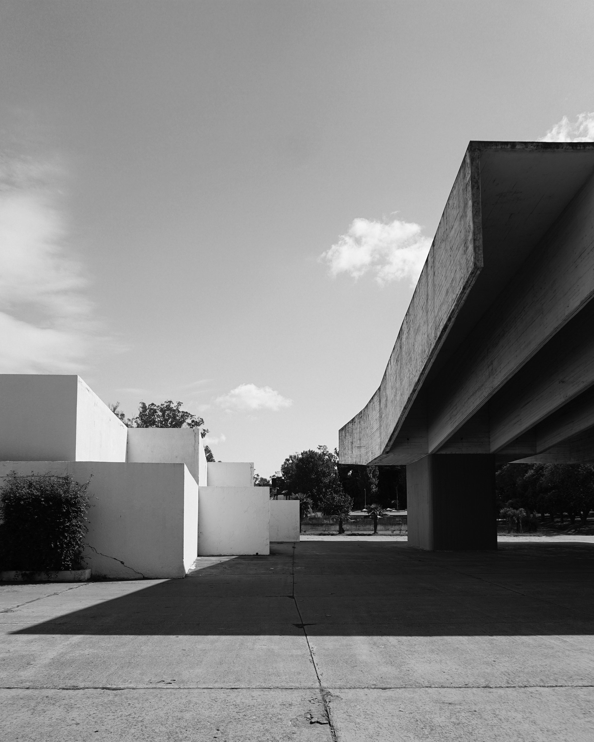 Architectural Classics: Cementerio Parque in Mar del Plata by Horacio Baliero + Carmen Córdova
