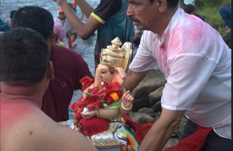 <i>Traditions&nbsp;</i>