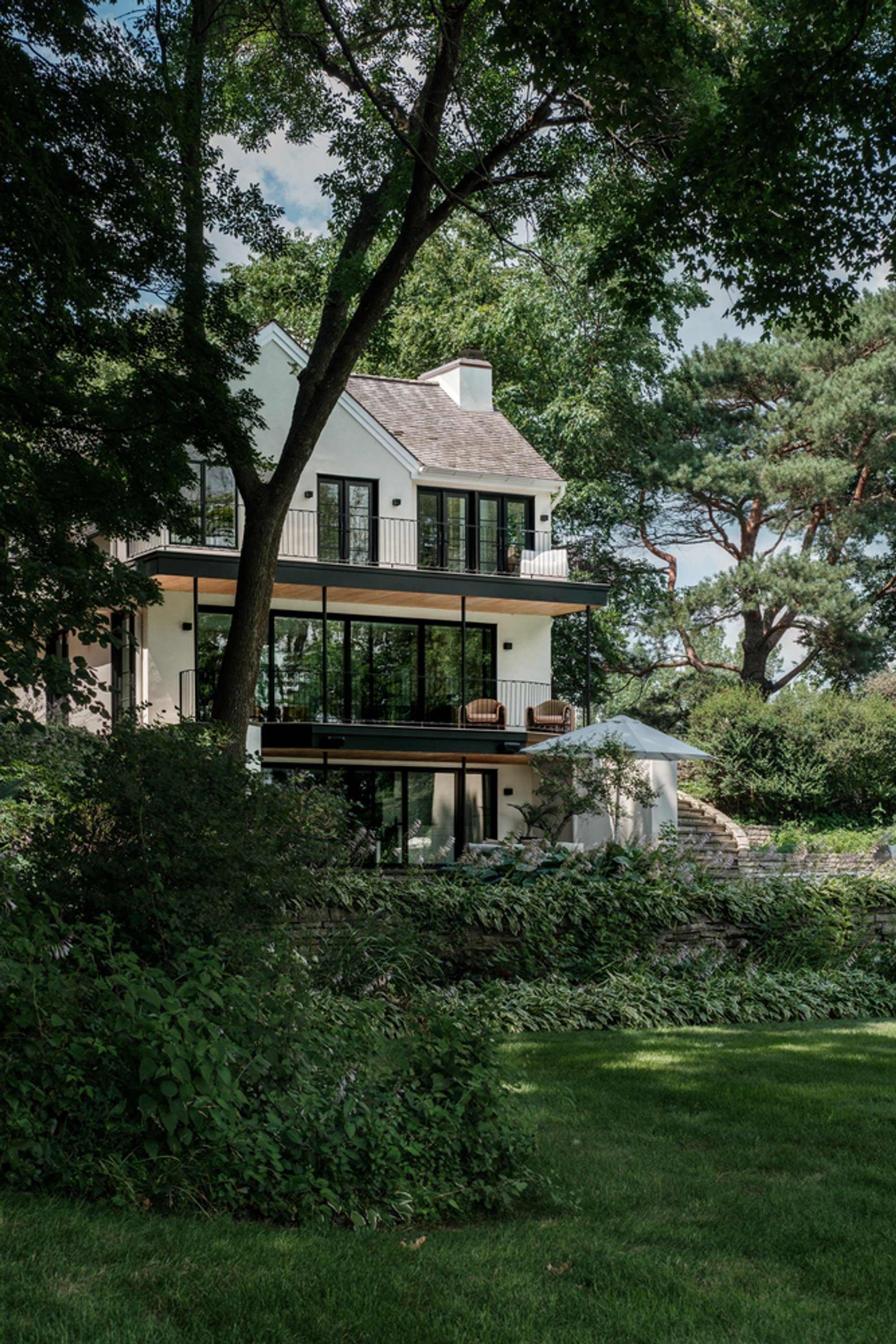 Lake Lydiard Home by Wittman Estes: A Historic Minnesota Estate Reimagined
