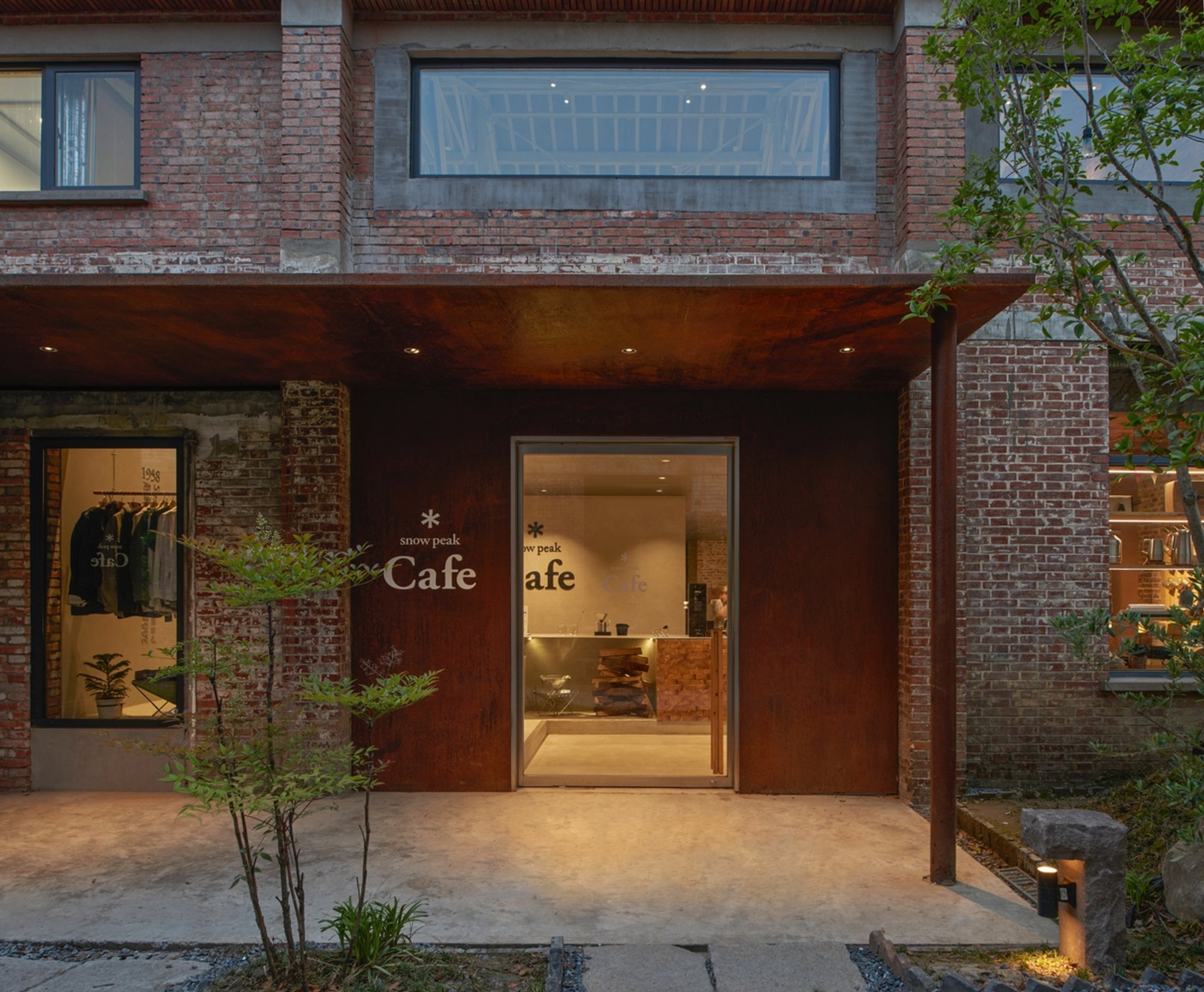 Suzhou Snow Peak Café by KiKi ARCHi: Where Nature, History, and Minimalism Meet