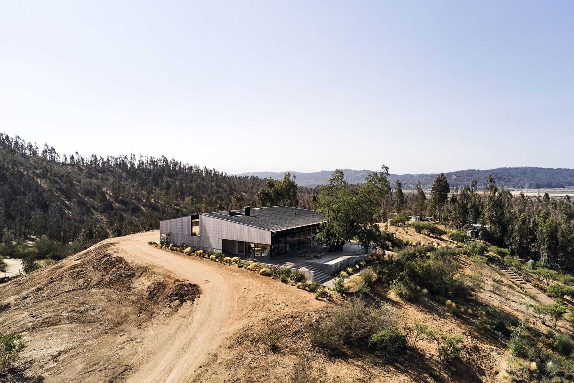 Kingston Guesthouse & Event Hall for a Vineyard | Juan Carlos Sabbagh Arquitectos