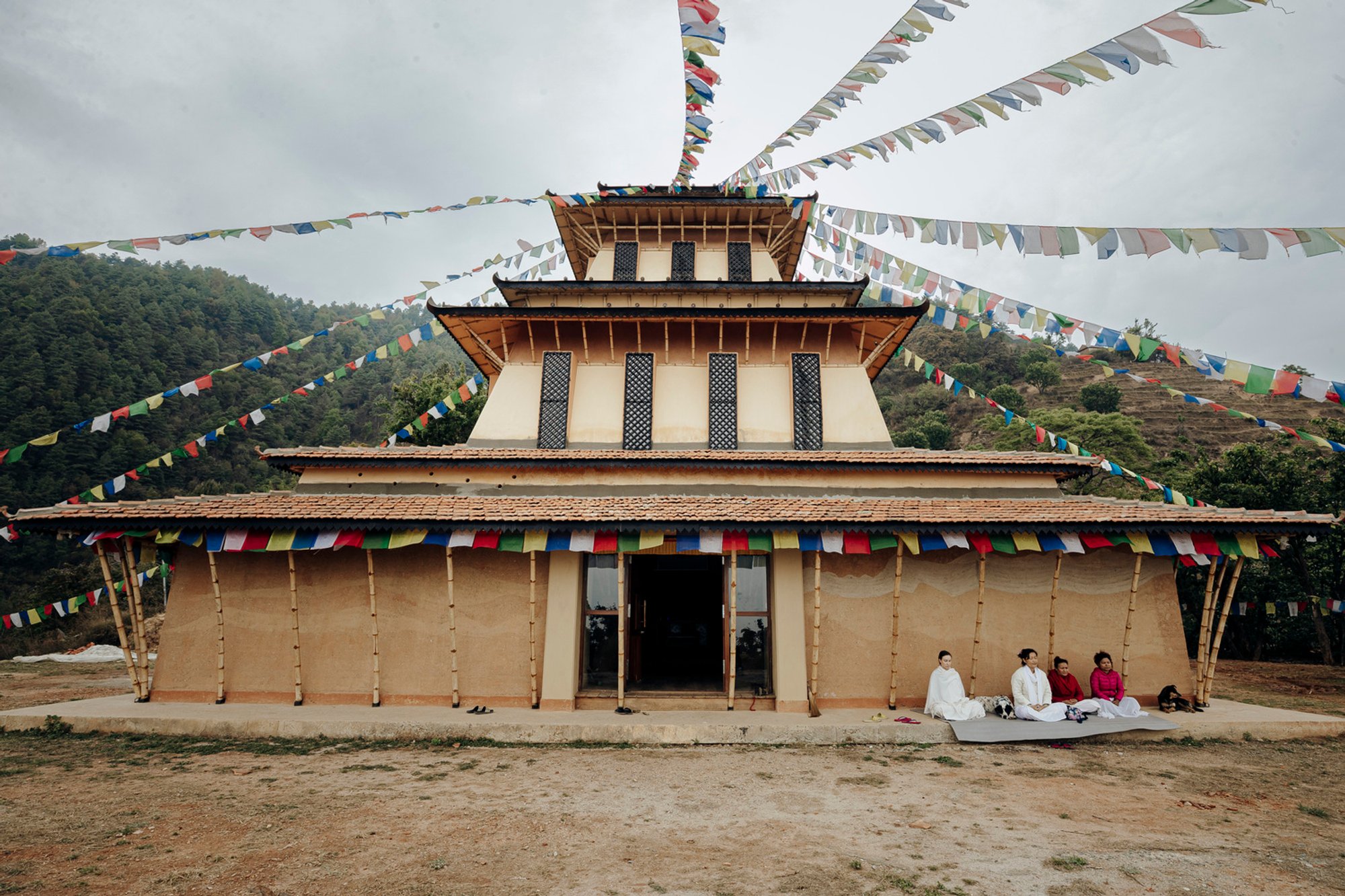 Mahamudra Hall by ABARI: A Sacred Fusion of Bamboo Architecture and Himalayan Spirituality