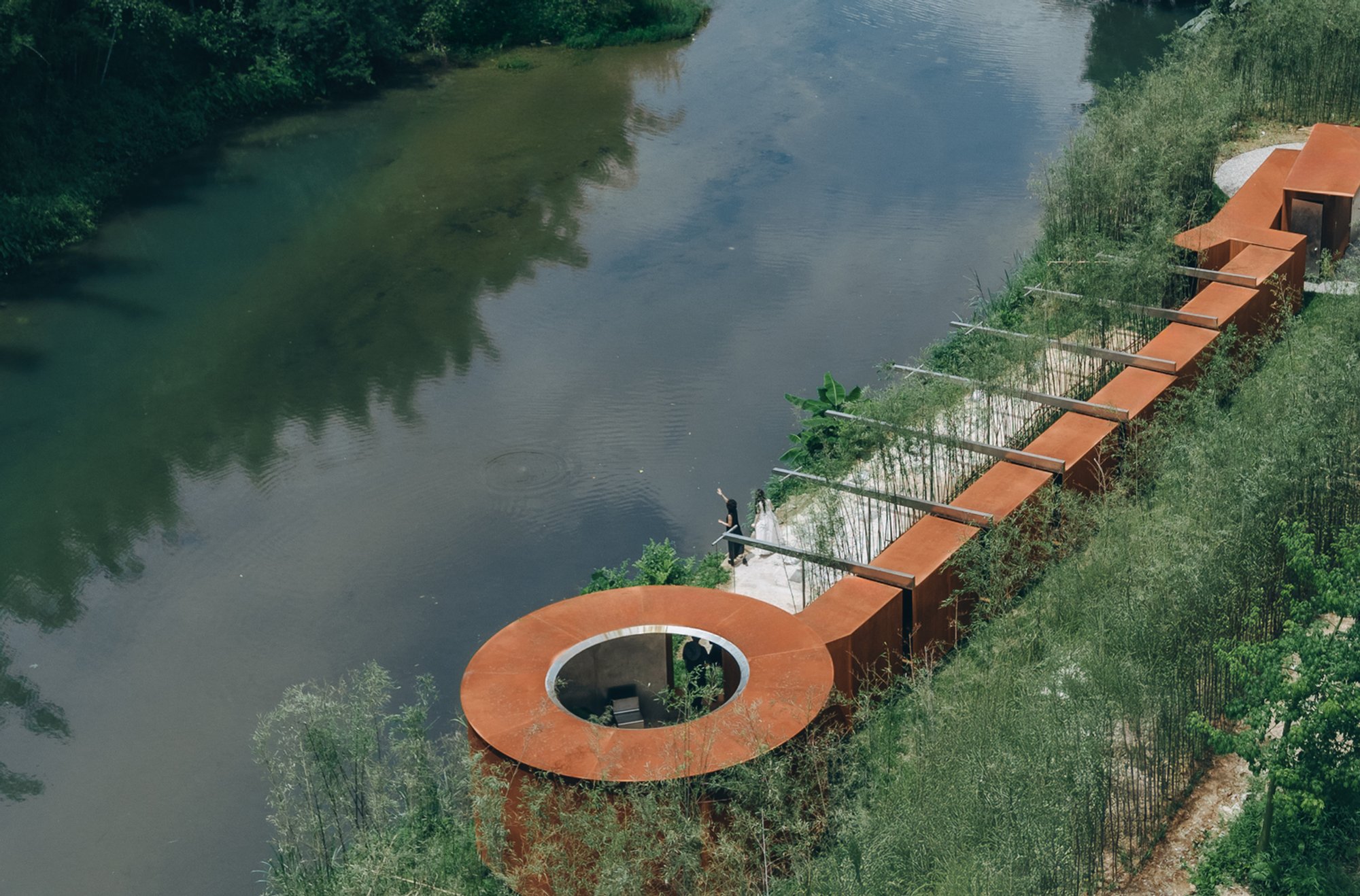 Floral Wander Loop by DL Atelier: An Immersive Riverside Pavilion in Huizhou