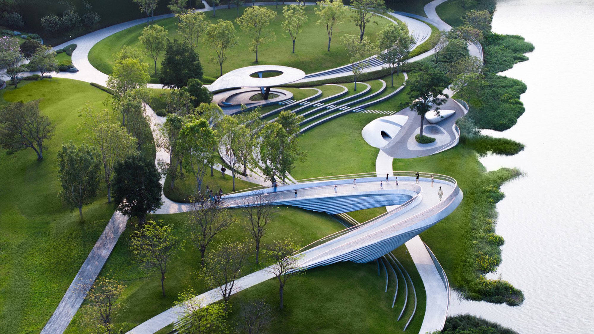 Pazhou South Waterfront Park: A Green Oasis in Guangzhou’s Vibrant CBD