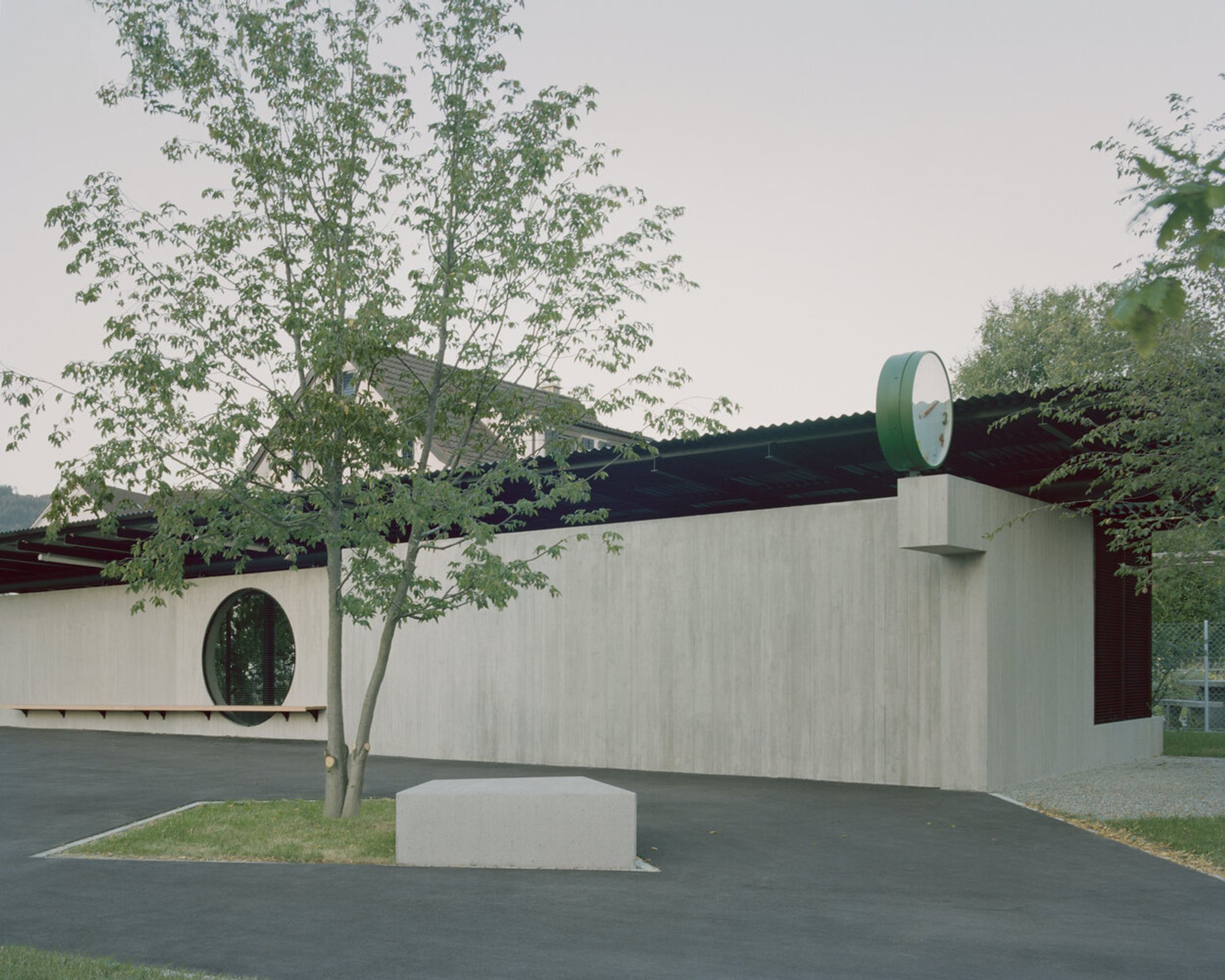 Bota Dürnten School Building by Lukas Raeber Architects