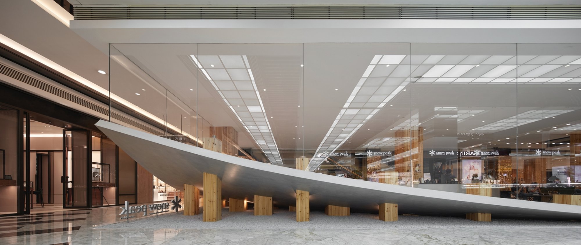Snow Peak MATRO Department Store by KiKi ARCHi: A Hybrid Retail and Café Experience in Suzhou