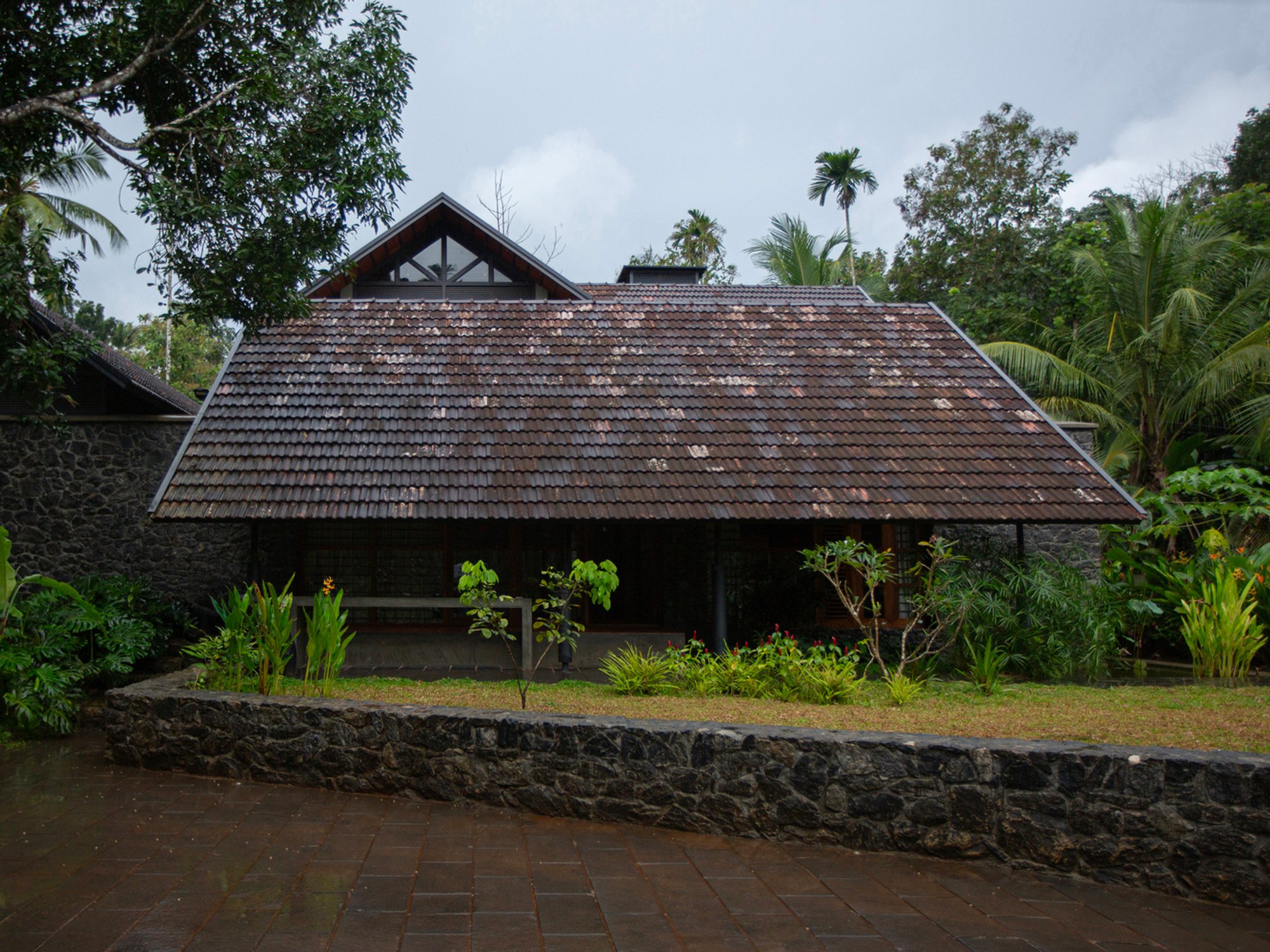 Residence at Edavanna by ZERO STUDIO: A Contemporary Kerala Home Rooted in Tradition