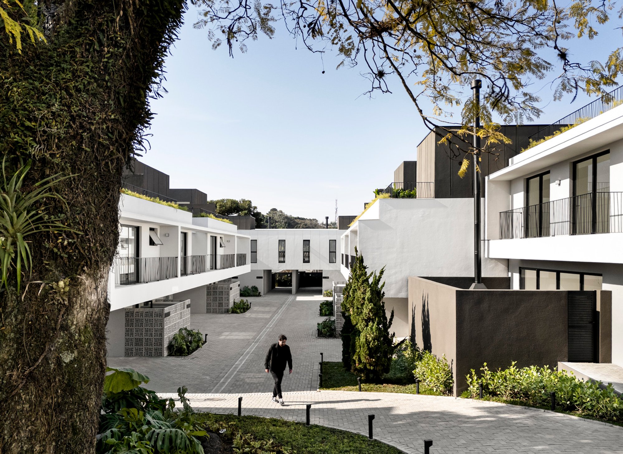 Casas Blanc 59 Residential Complex by Nommo Arquitetos