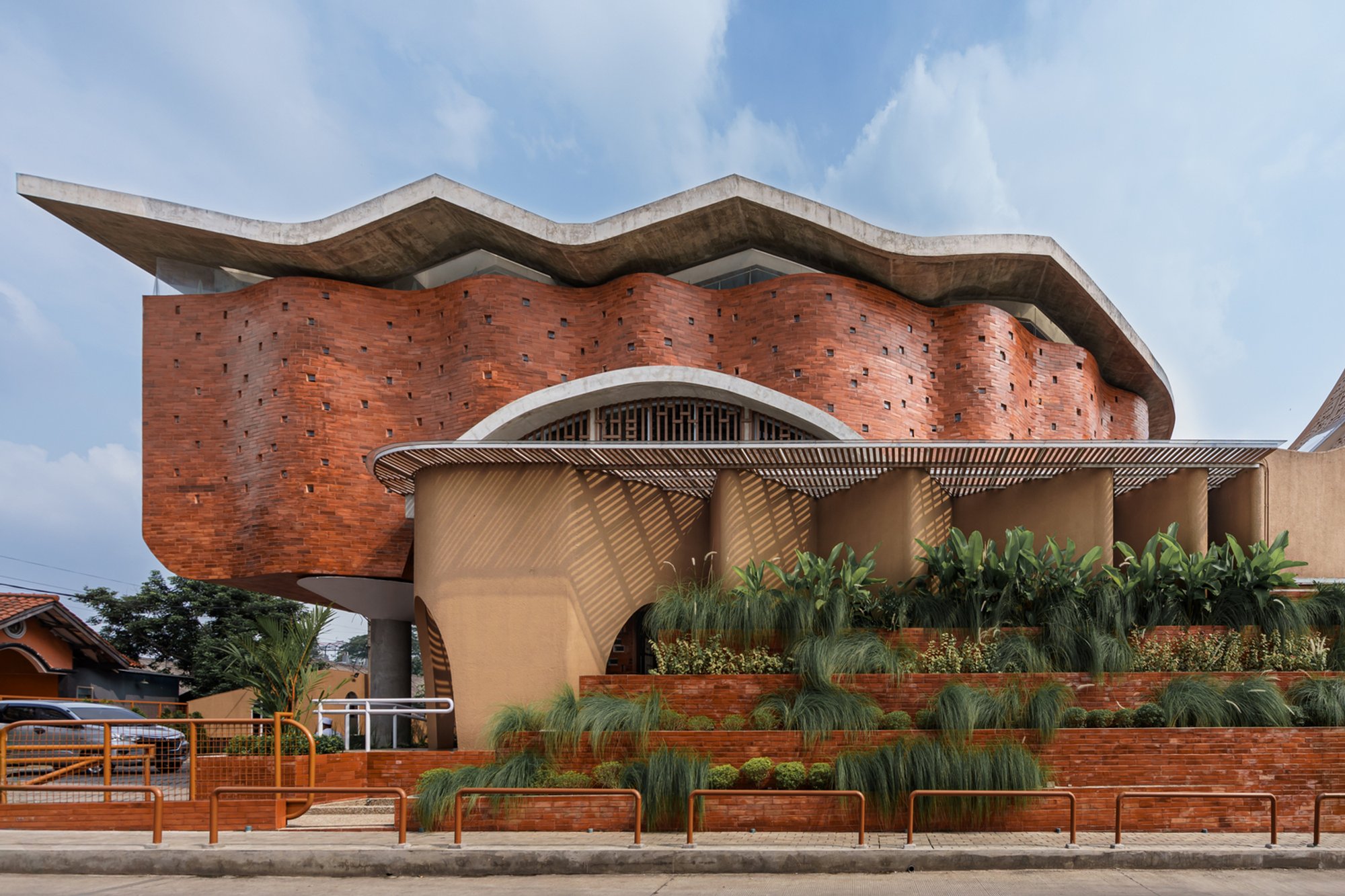 Jami At-Taqwa Mosque Cibinong by Ismail Solehudin Architecture