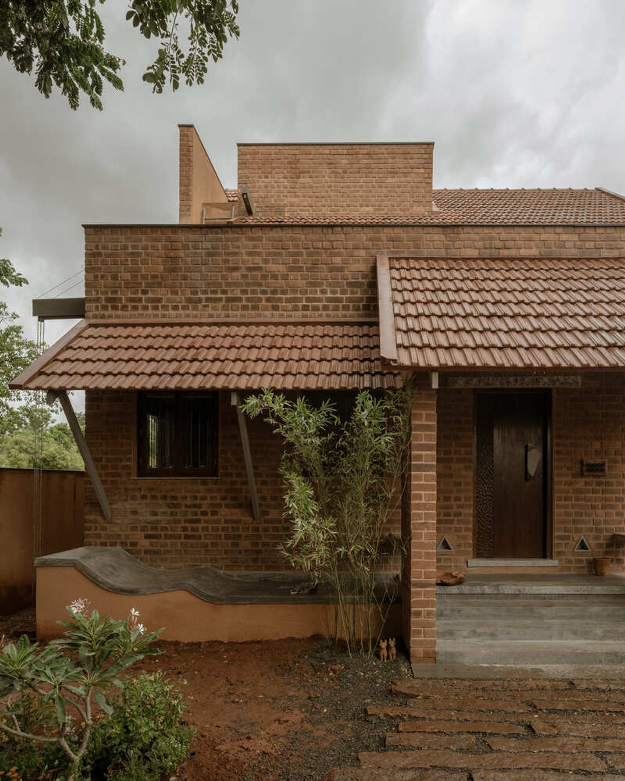 Adorn House by Bhutha Earthen Architecture Studio: A Sustainable Home Rooted in Tradition and Warmth