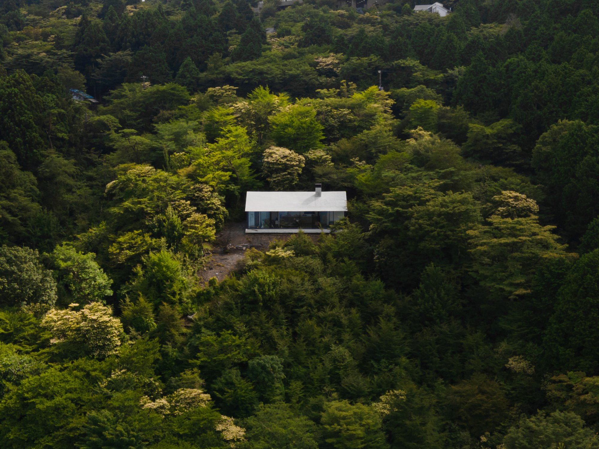 Villa T in Amagi-Kogen by Florian Busch Architects: A Minimalist Retreat Immersed in Nature