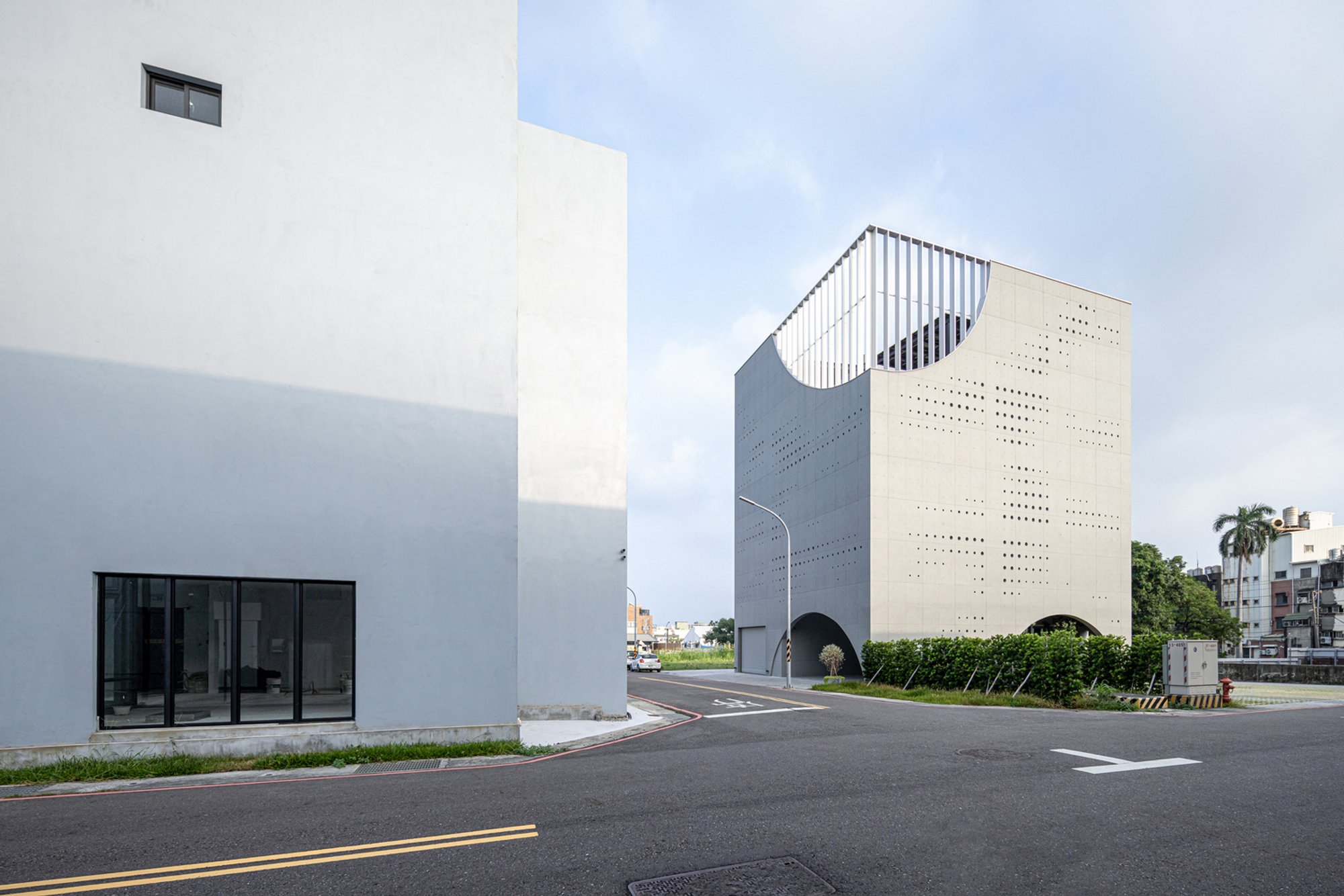 Solar Locus by air matters + 16 arch studio: A “Container of Light” in Tainan, Taiwan