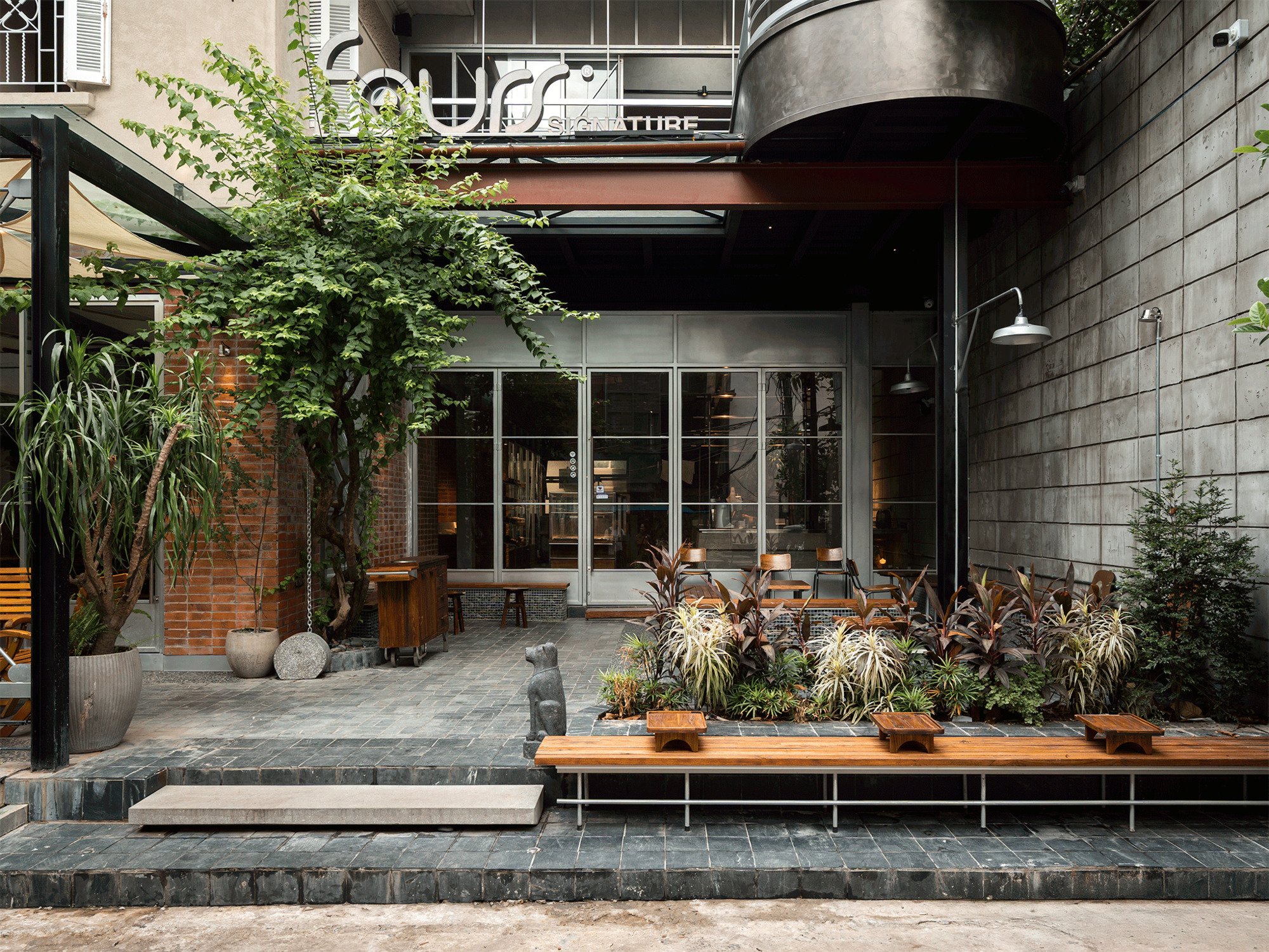 Fours Bakery Signature by Mor Studio – A Harmony of Heritage, Craft, and Contemporary Design in Hanoi