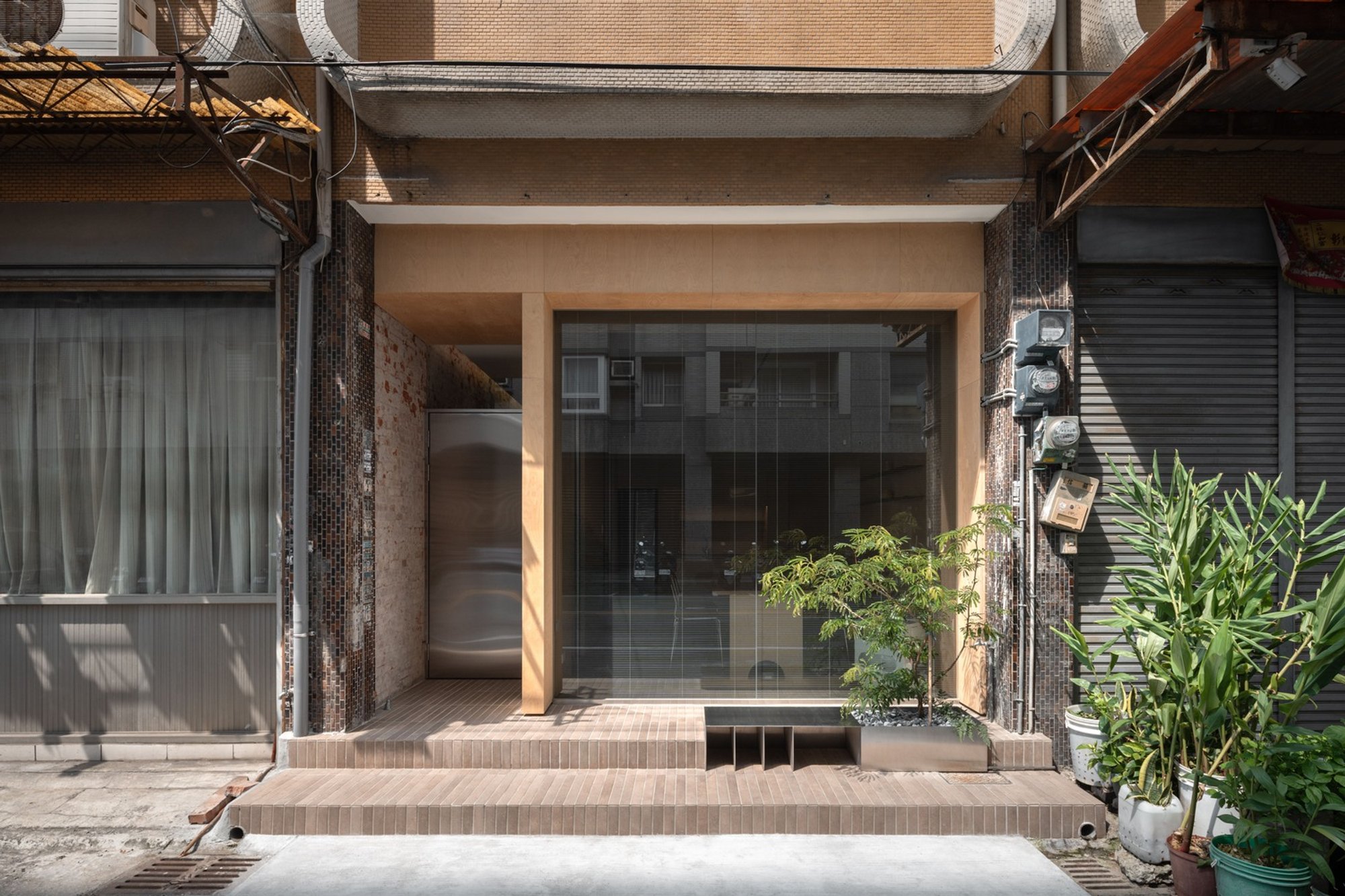 Alley 10 House by True Thing Design Studio: Reimagining Urban Memory Through Contemporary Interior Design