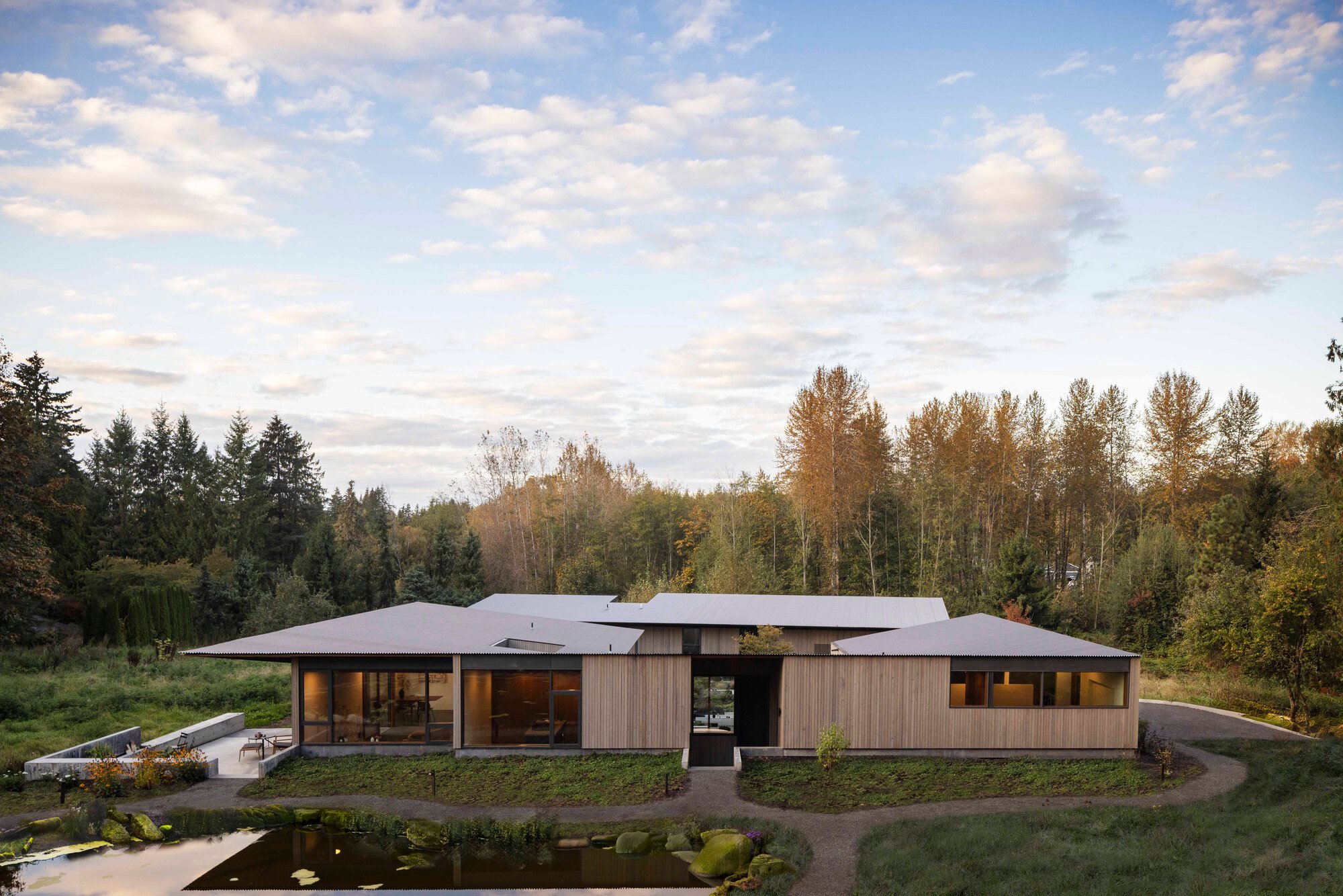 French Creek Workshops House by Wittman Estes – A Nature-Infused Retreat for Creativity and Sustainable Living